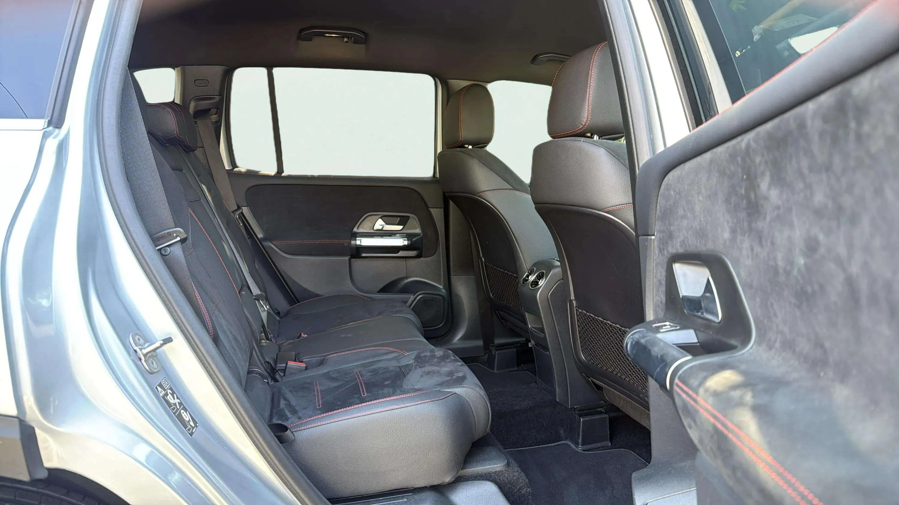 Mercedes-Benz GLB 200 - foto 13