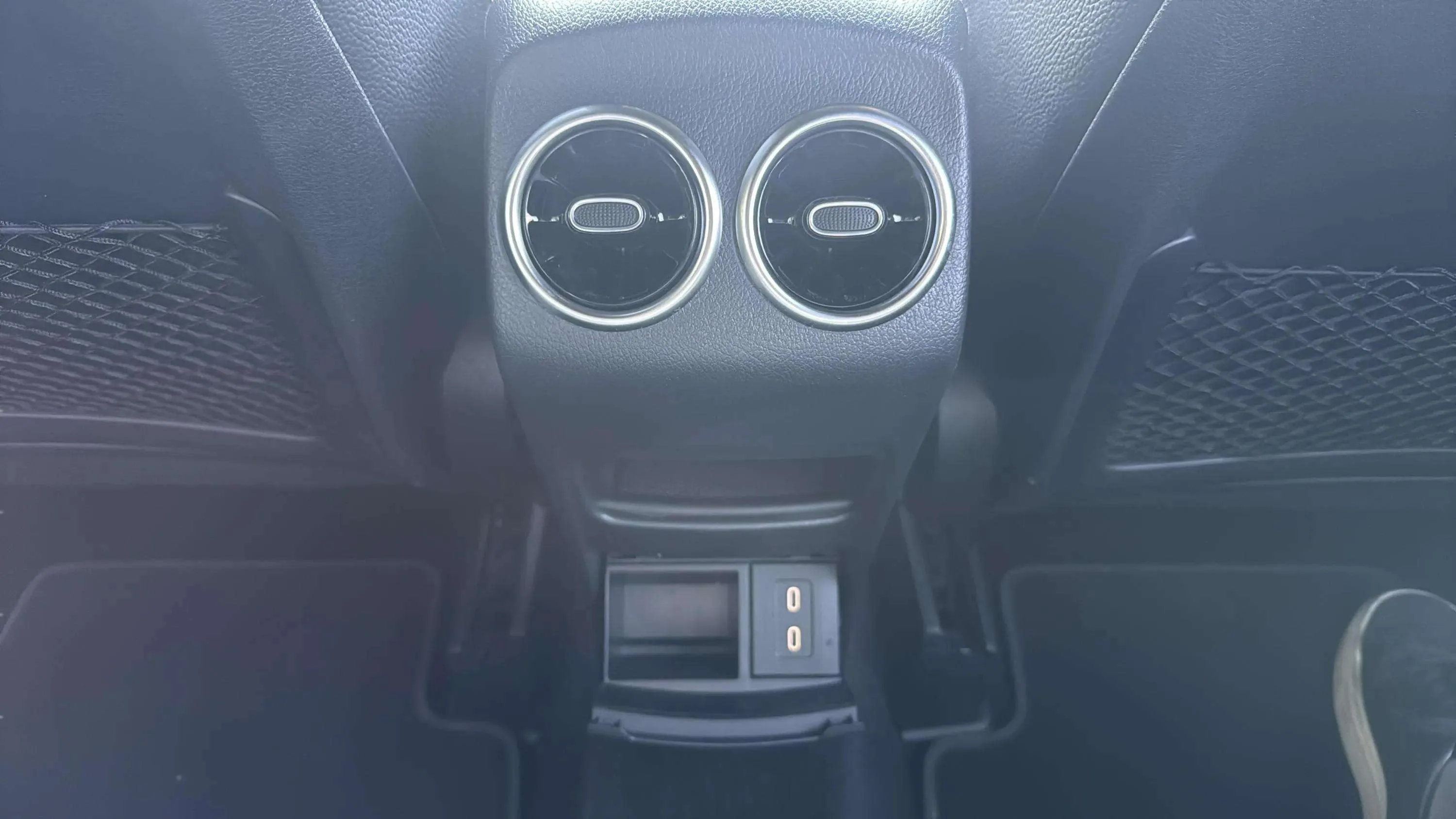 Mercedes-Benz GLB 200 - foto 33