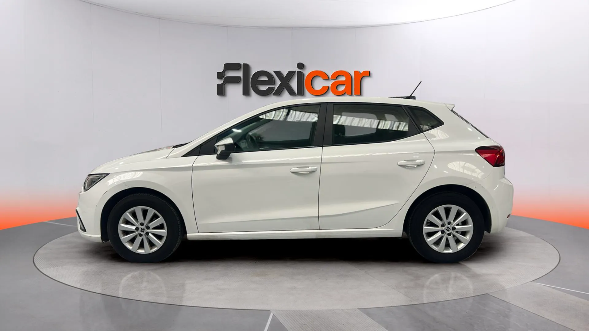SEAT Ibiza 1.0 MPI Reference - foto 5