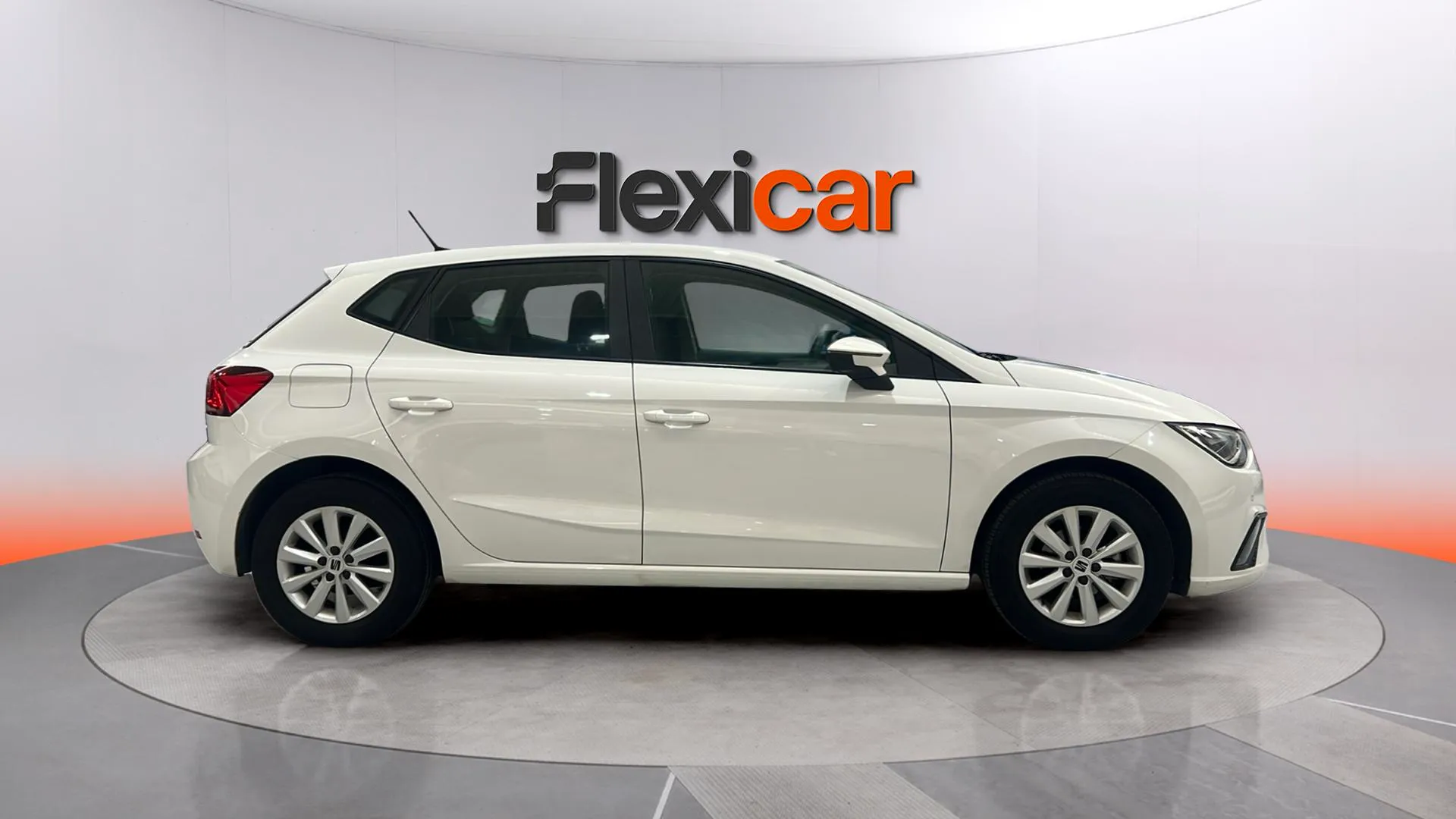 SEAT Ibiza 1.0 MPI Reference - foto 3