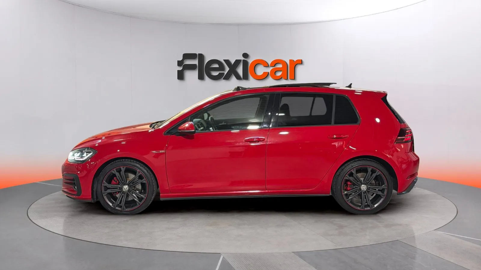 Volkswagen Golf GTI 2.0 TSI DSG - foto 5
