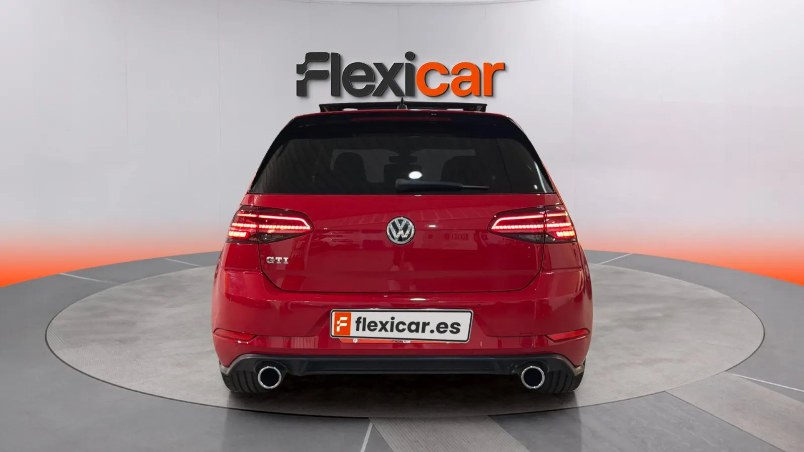 Volkswagen Golf GTI 2.0 TSI DSG - foto 4