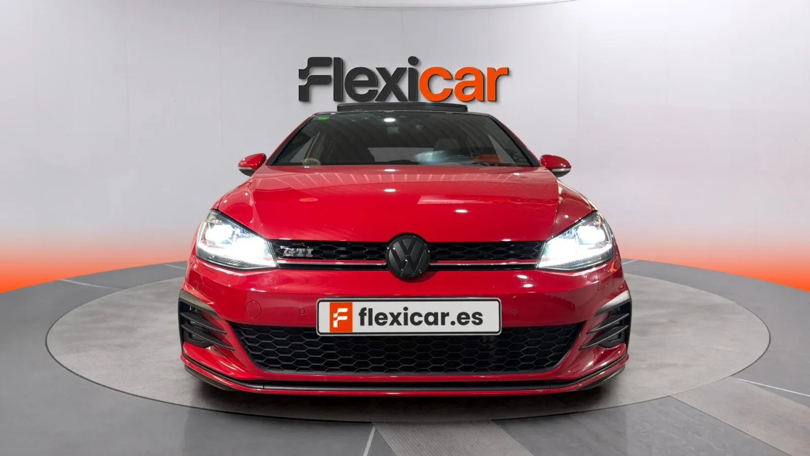 Volkswagen Golf GTI 2.0 TSI DSG - foto 3