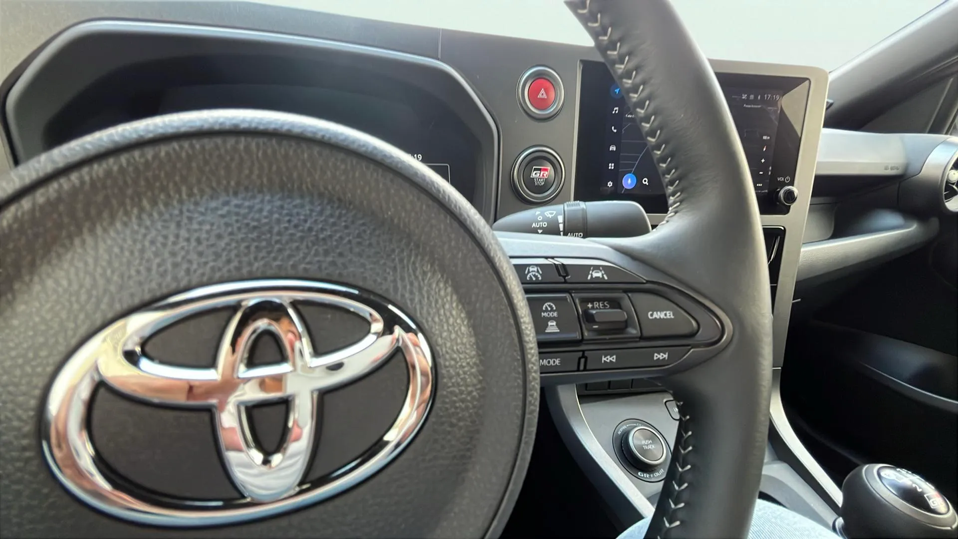 Toyota Yaris 1.6T 276 RZ - foto 21