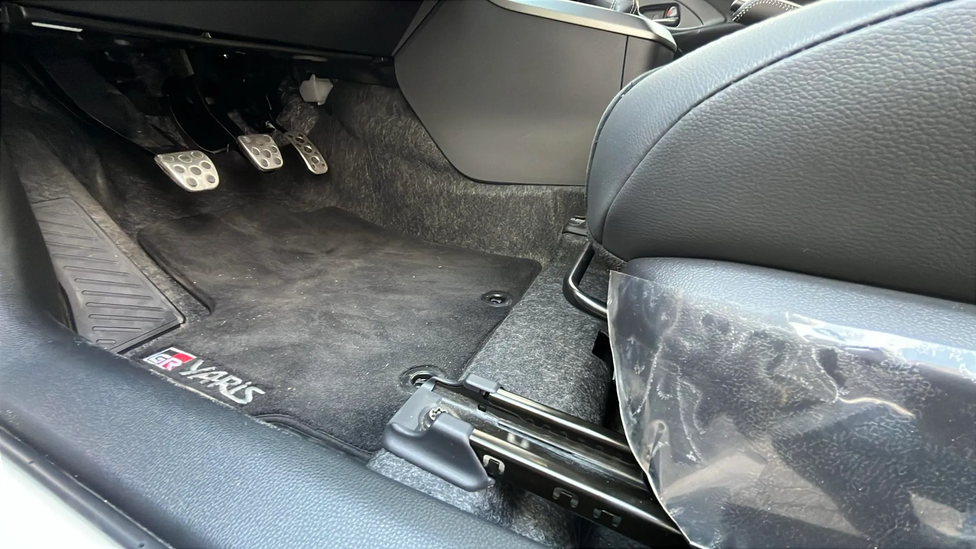 Toyota Yaris 1.6T 276 RZ - foto 24