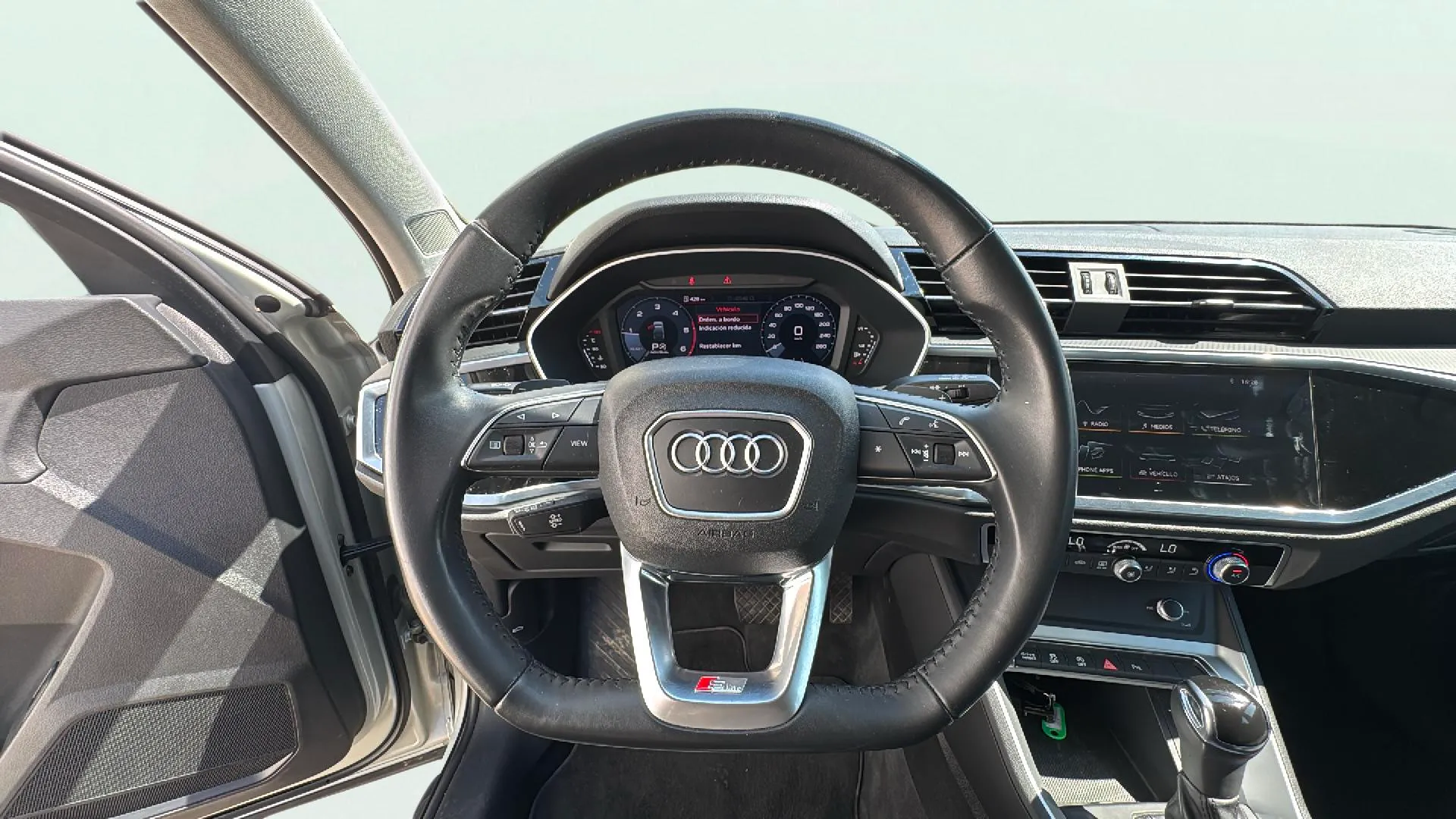 Audi Q3 40 TDI S tronic quattro - foto 12