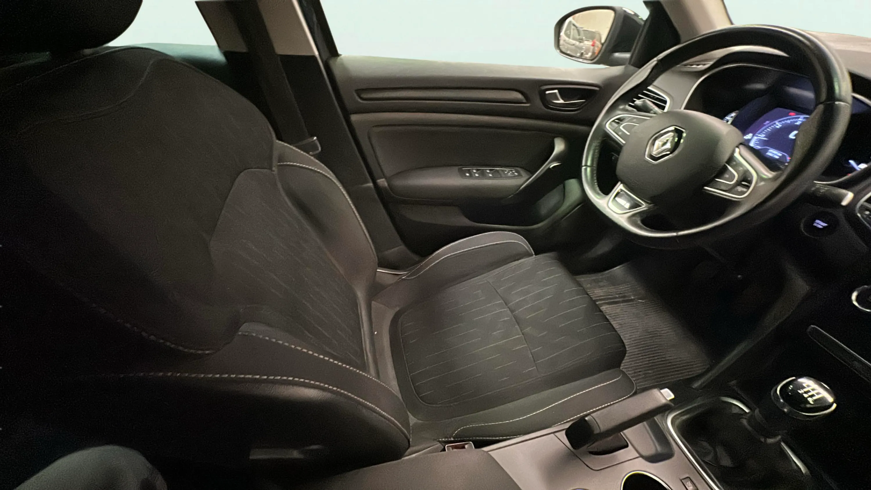 Renault Mégane S.T. Limited TCe GPF 18 - foto 9