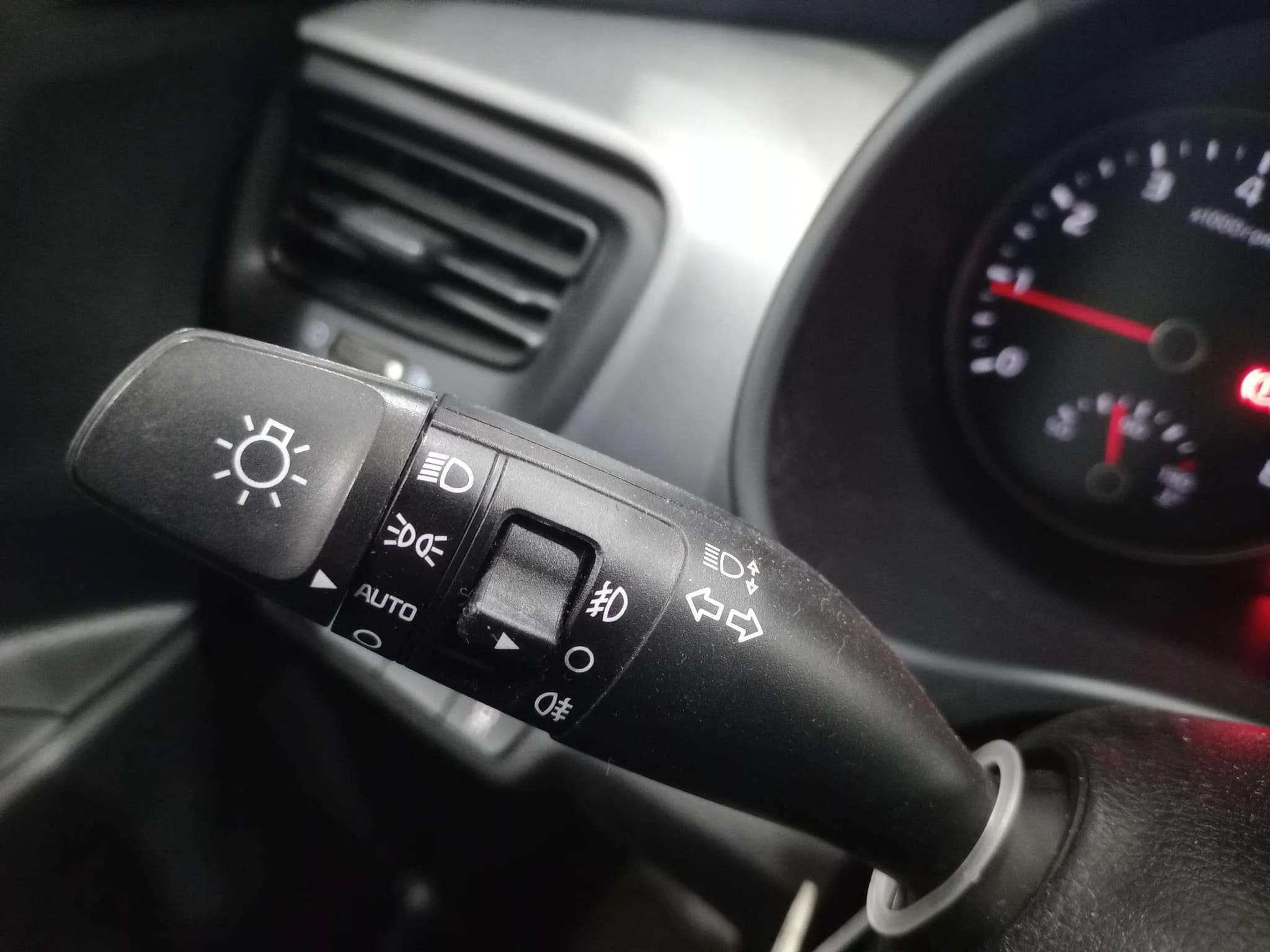 Kia Stonic 1.0 T-GDi MHEV iMT Concept - foto 27