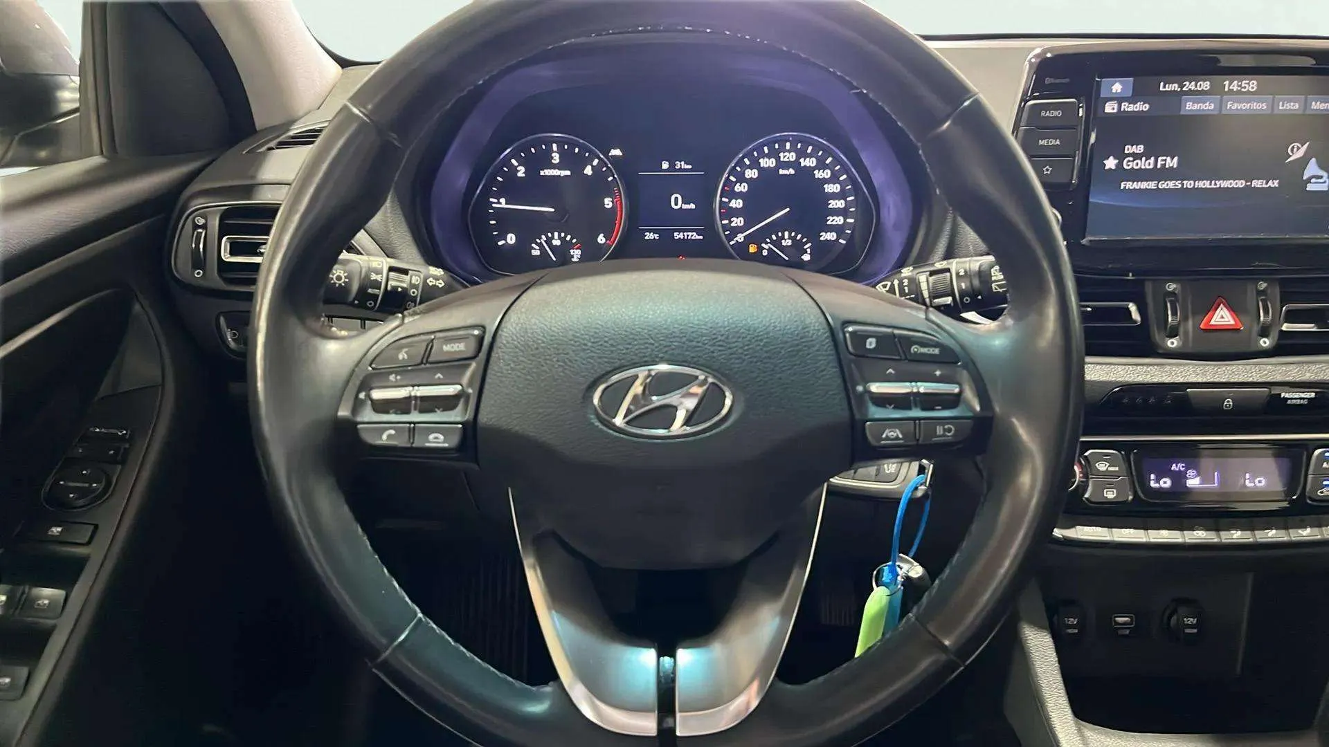 Hyundai i30 1.6 CRDi Klass - foto 10