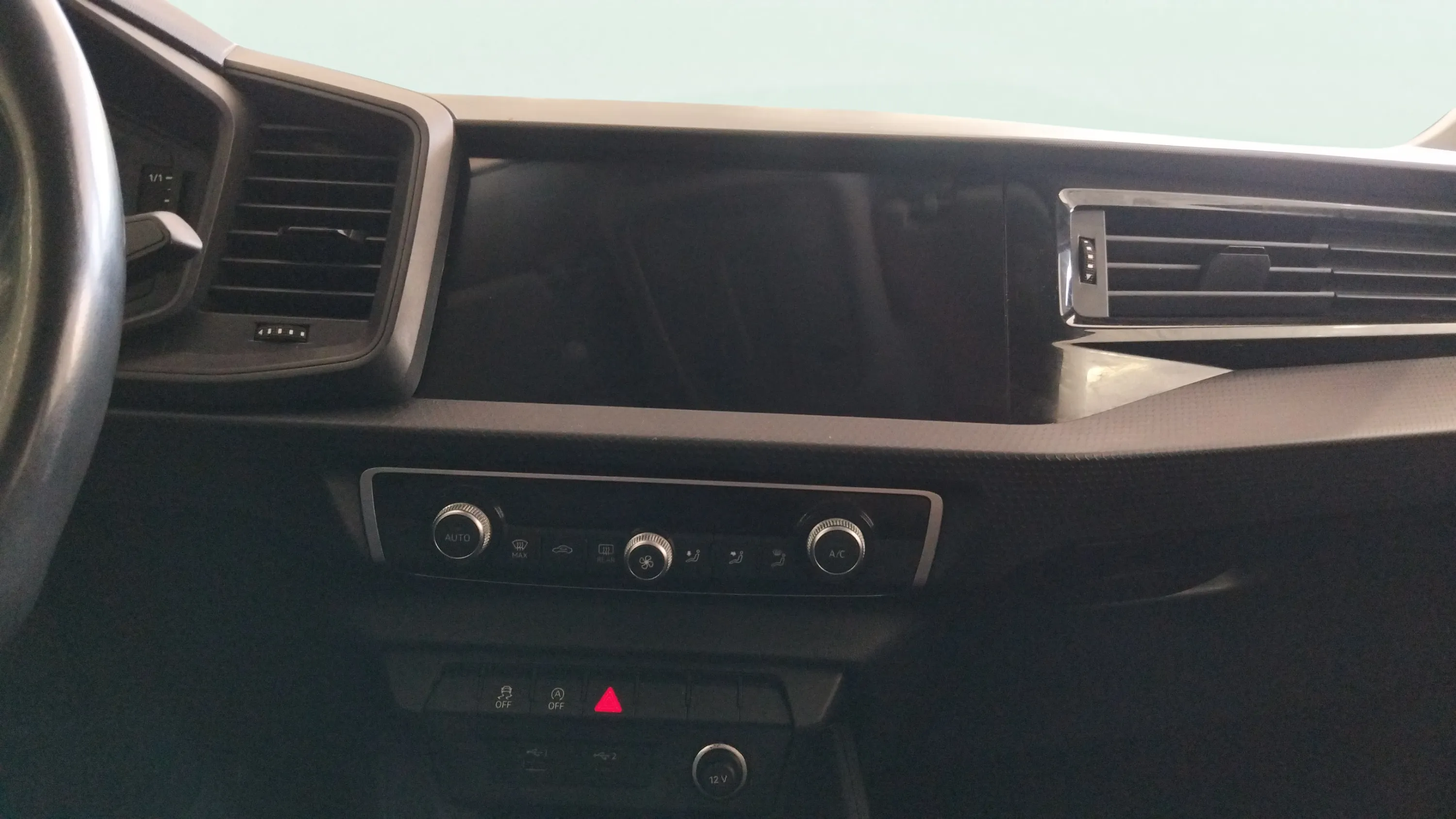 Audi A1 Sportback Advanced 25 TFSI - foto 12