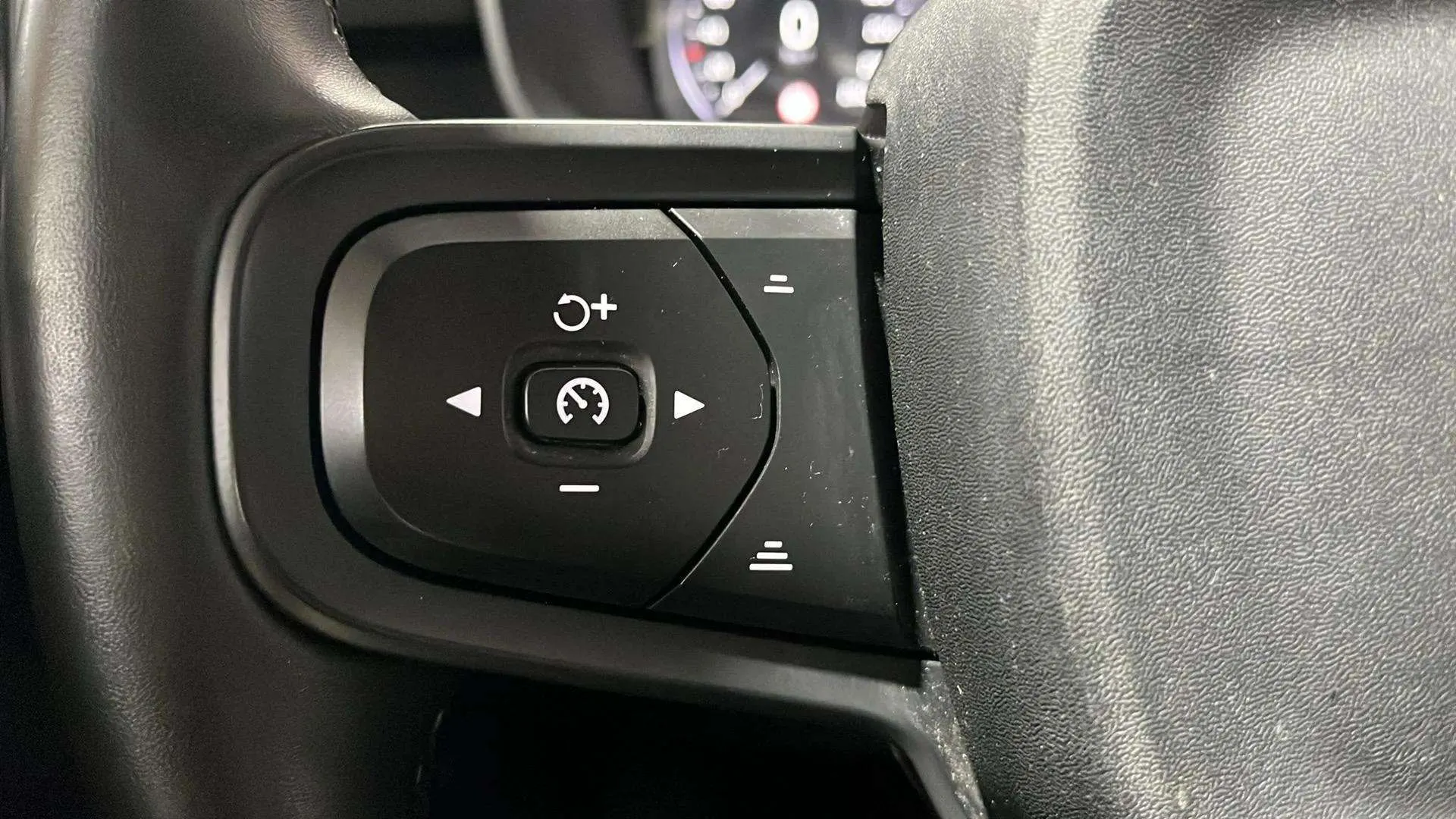Volvo XC40 1.5 T2 Momentum Core - foto 25