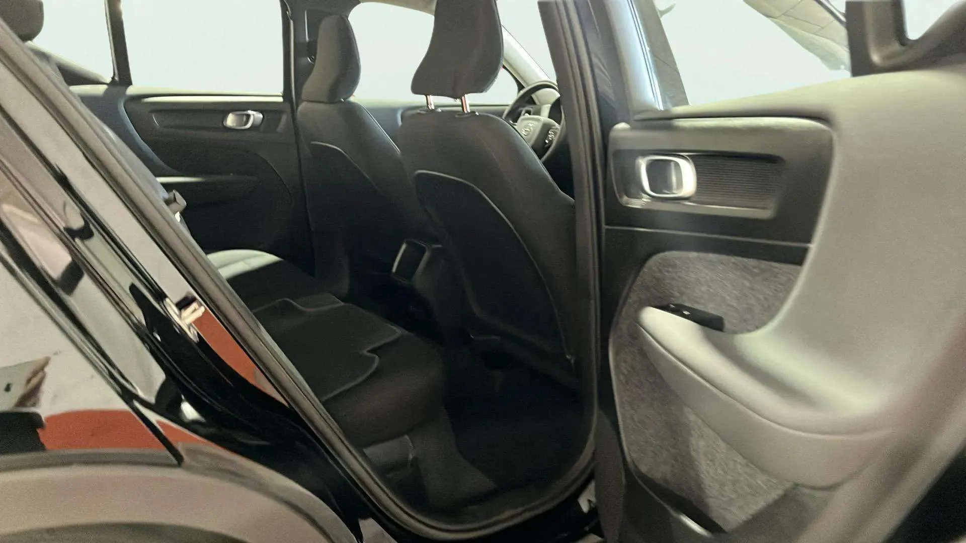 Volvo XC40 1.5 T2 Momentum Core - foto 23