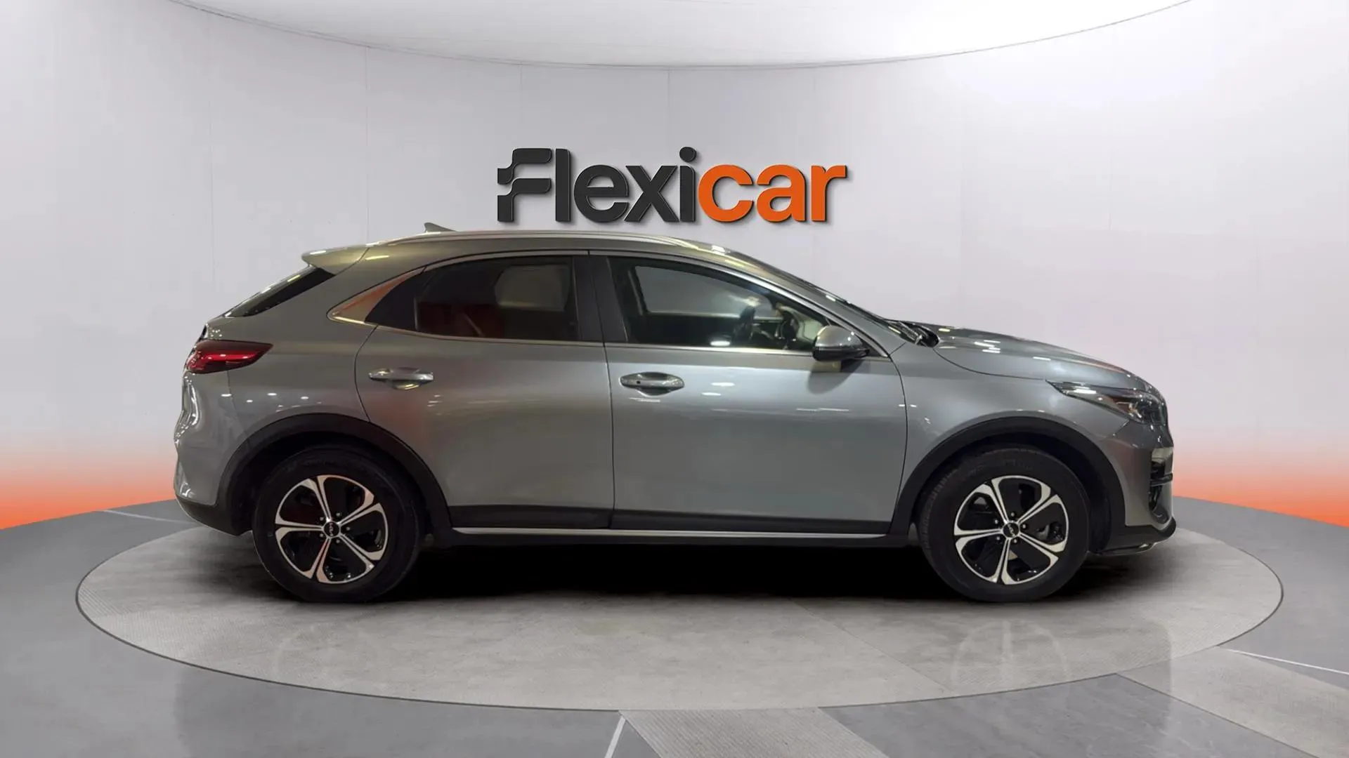 Kia XCeed 1.6 GDi PHEV eDrive - foto 3