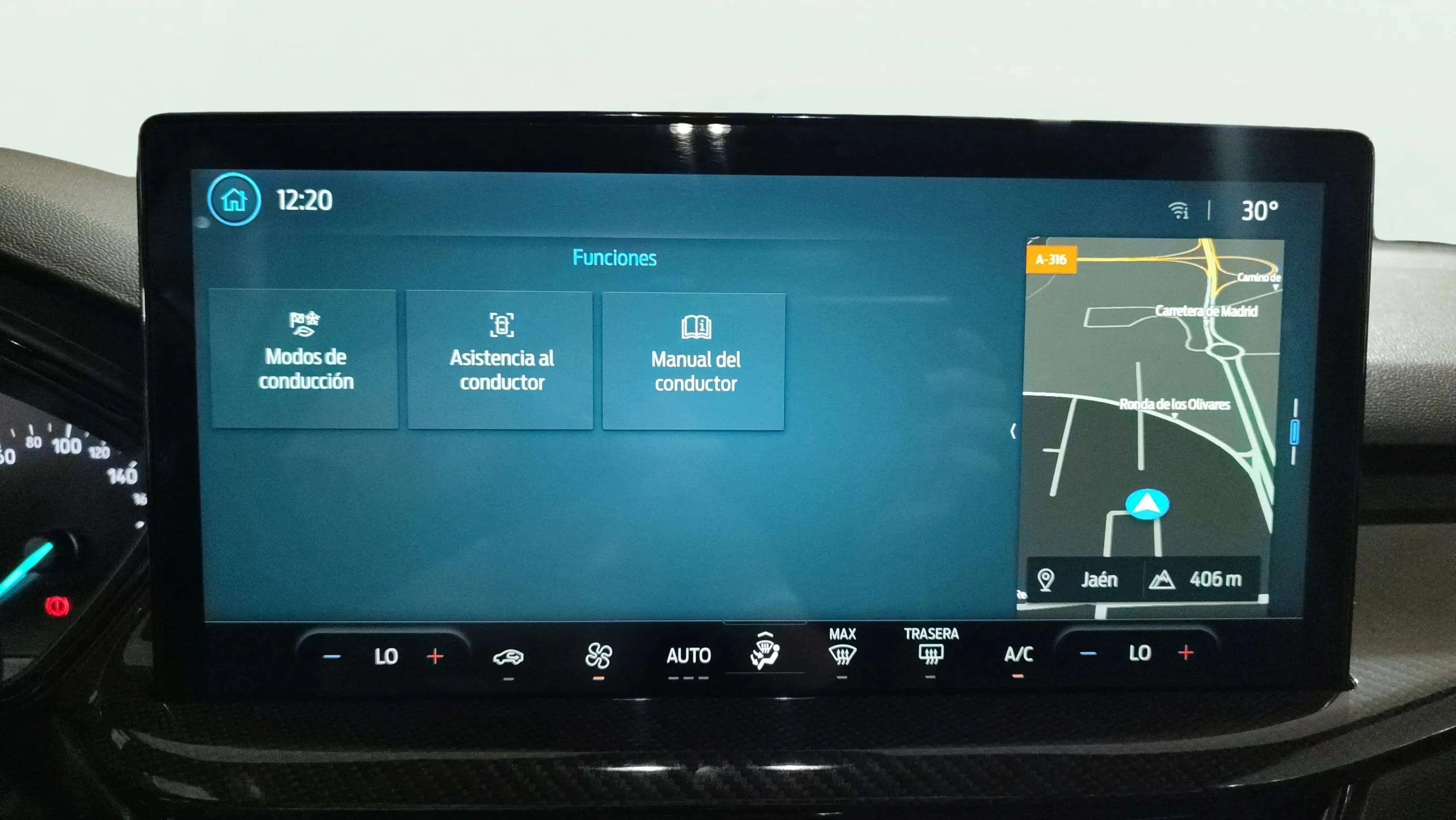 Ford Focus 1.0 EcoBoost MHEV ST-Line - foto 11