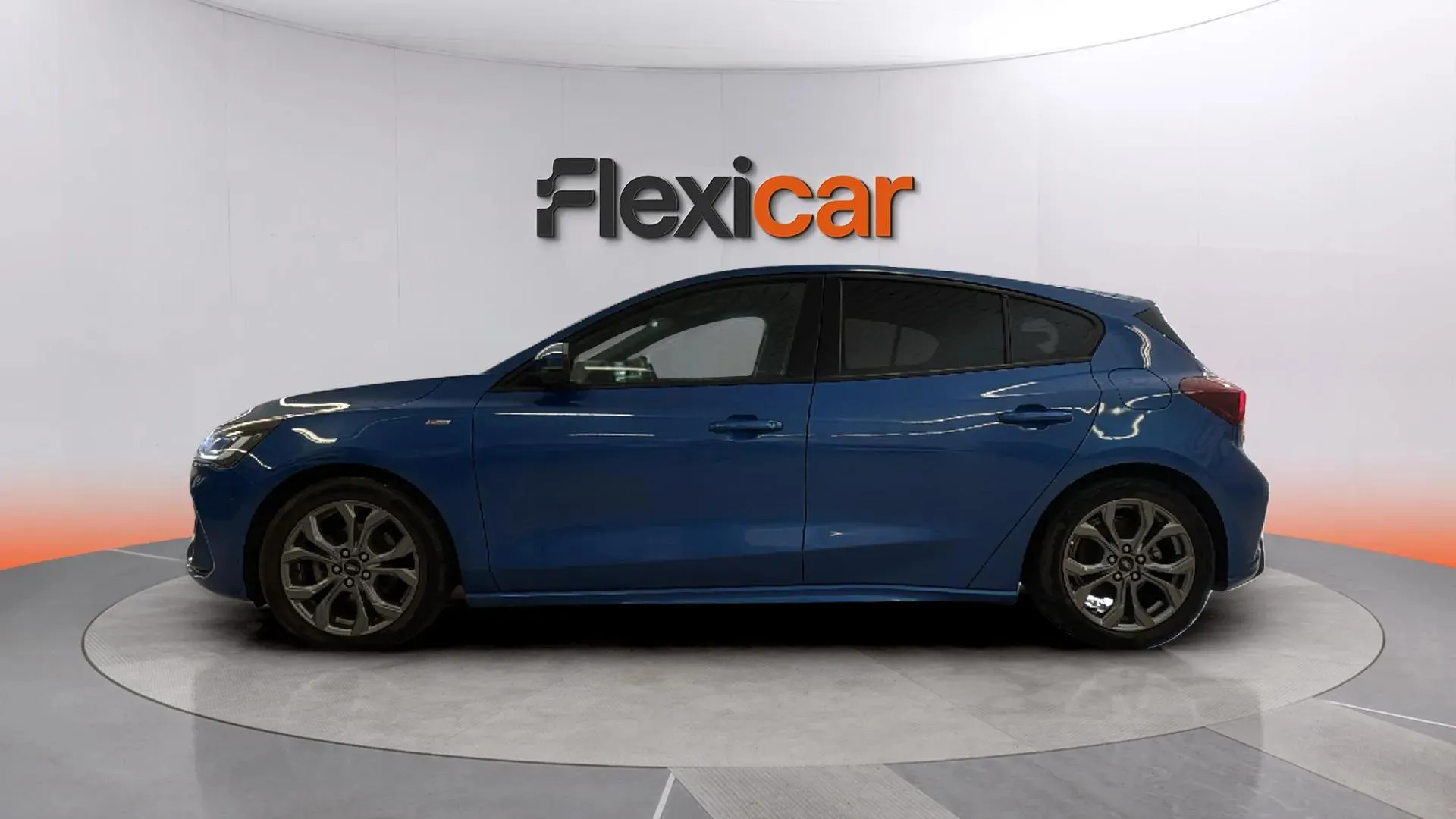 Ford Focus 1.0 EcoBoost MHEV ST-Line - foto 3