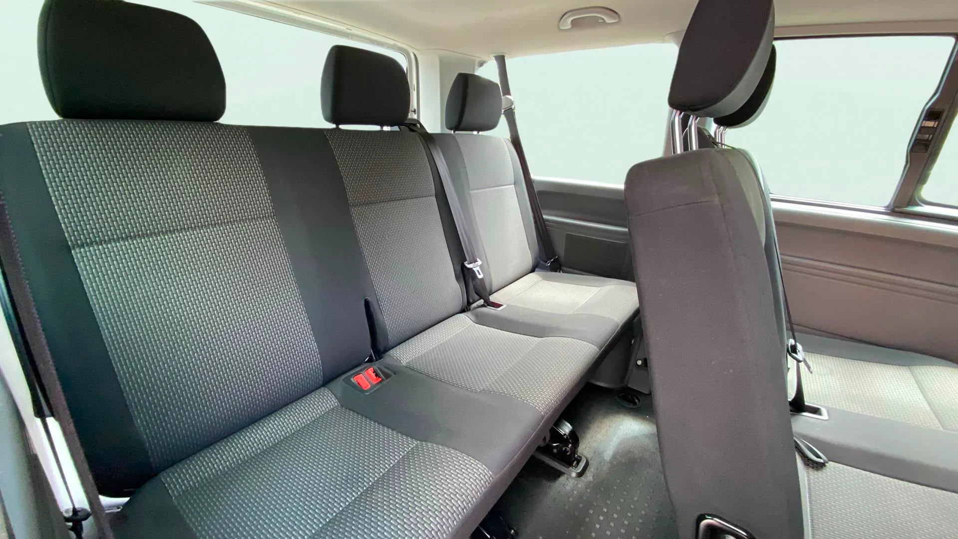 Volkswagen Caravelle Origin Corta 2.0 TDI BMT DSG - foto 19