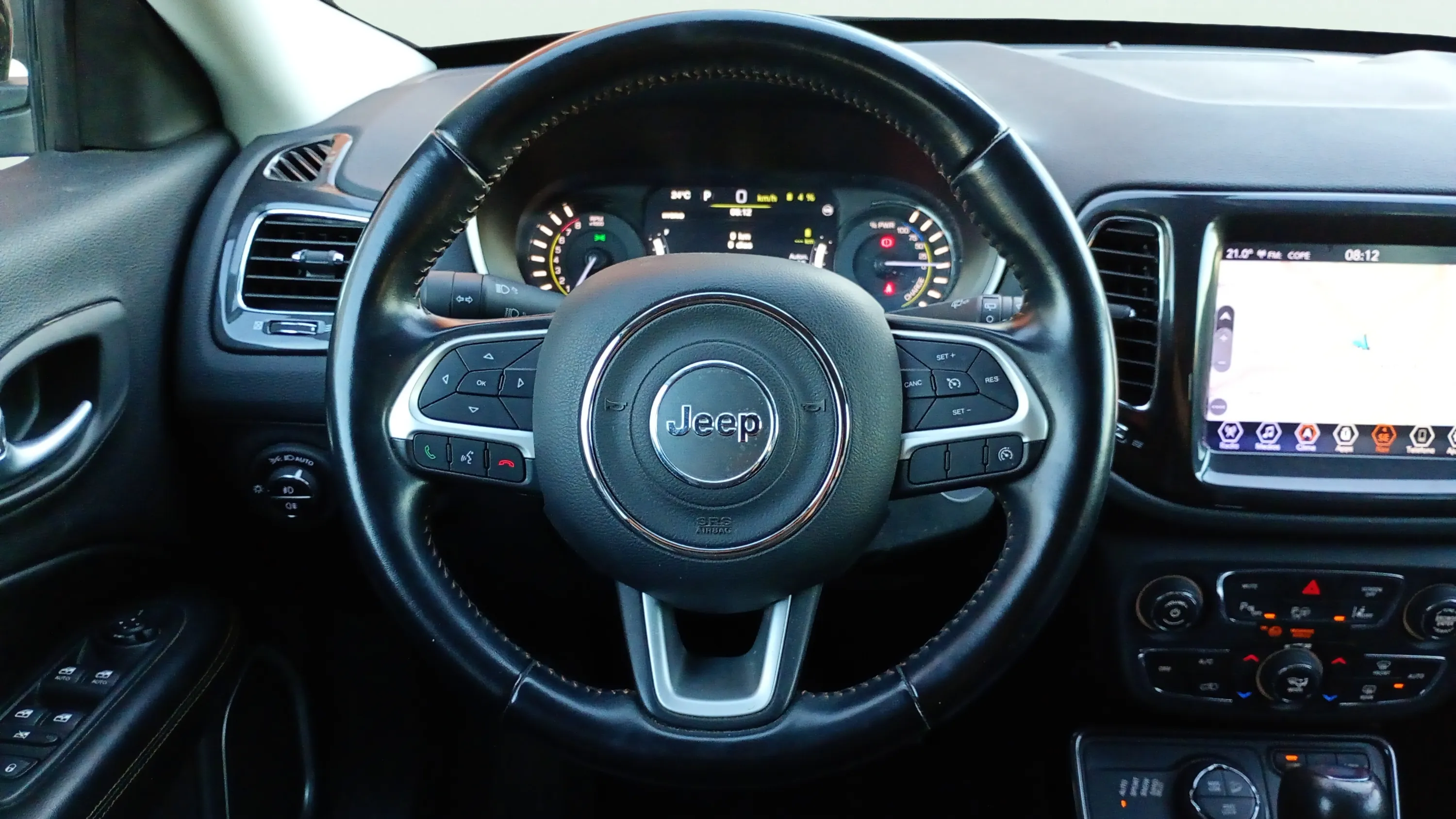 Jeep Compass 1.3 PHEV Limited AWD - foto 12