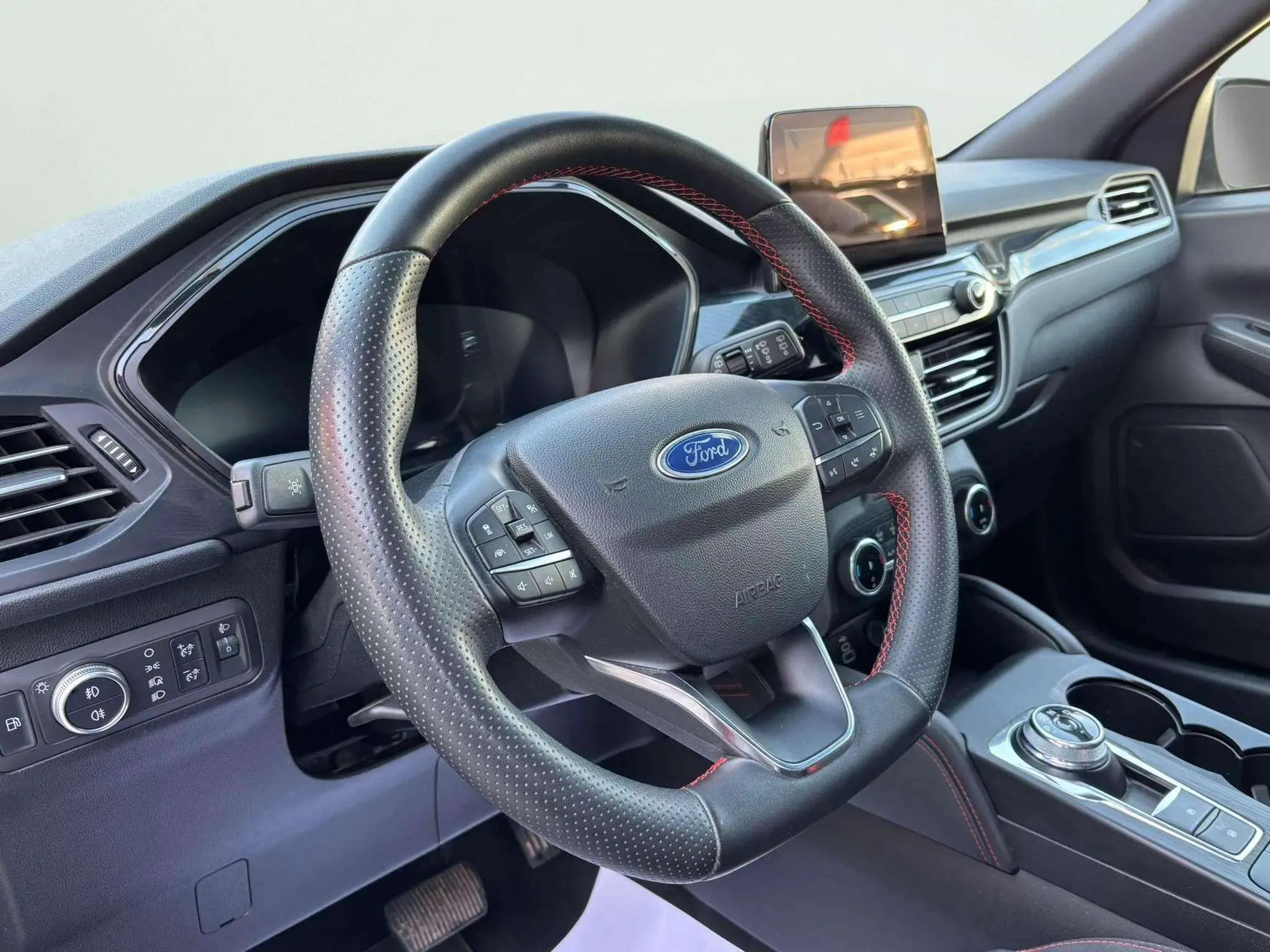 Ford Kuga ST-Line 2.5 Duratec PHEV - foto 6