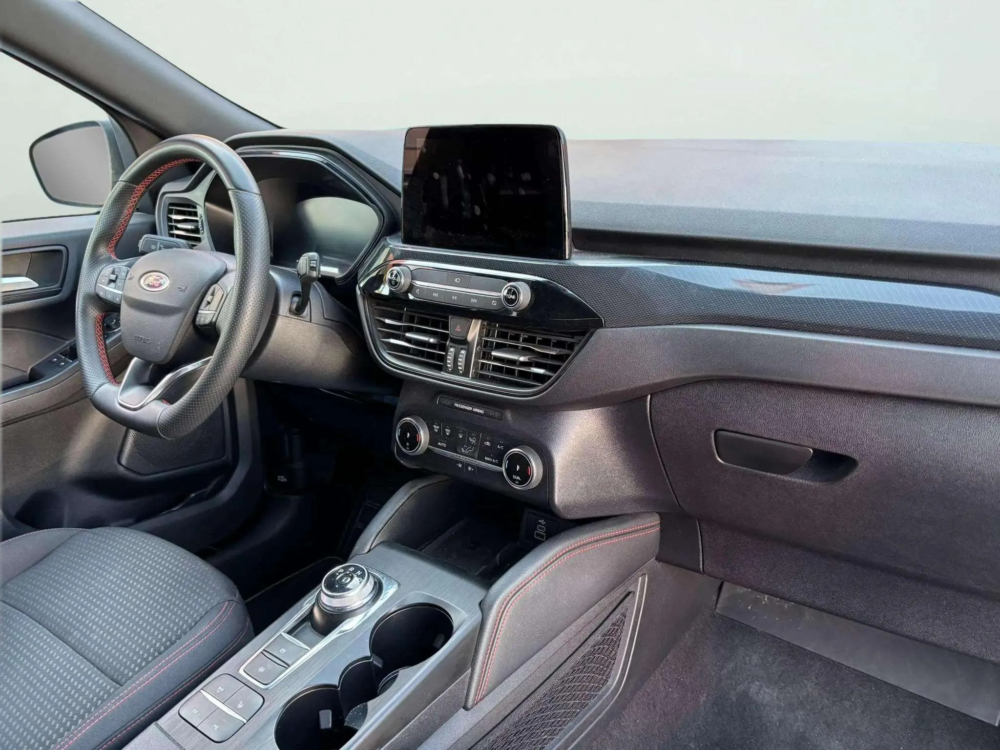 Ford Kuga ST-Line 2.5 Duratec PHEV - foto 10