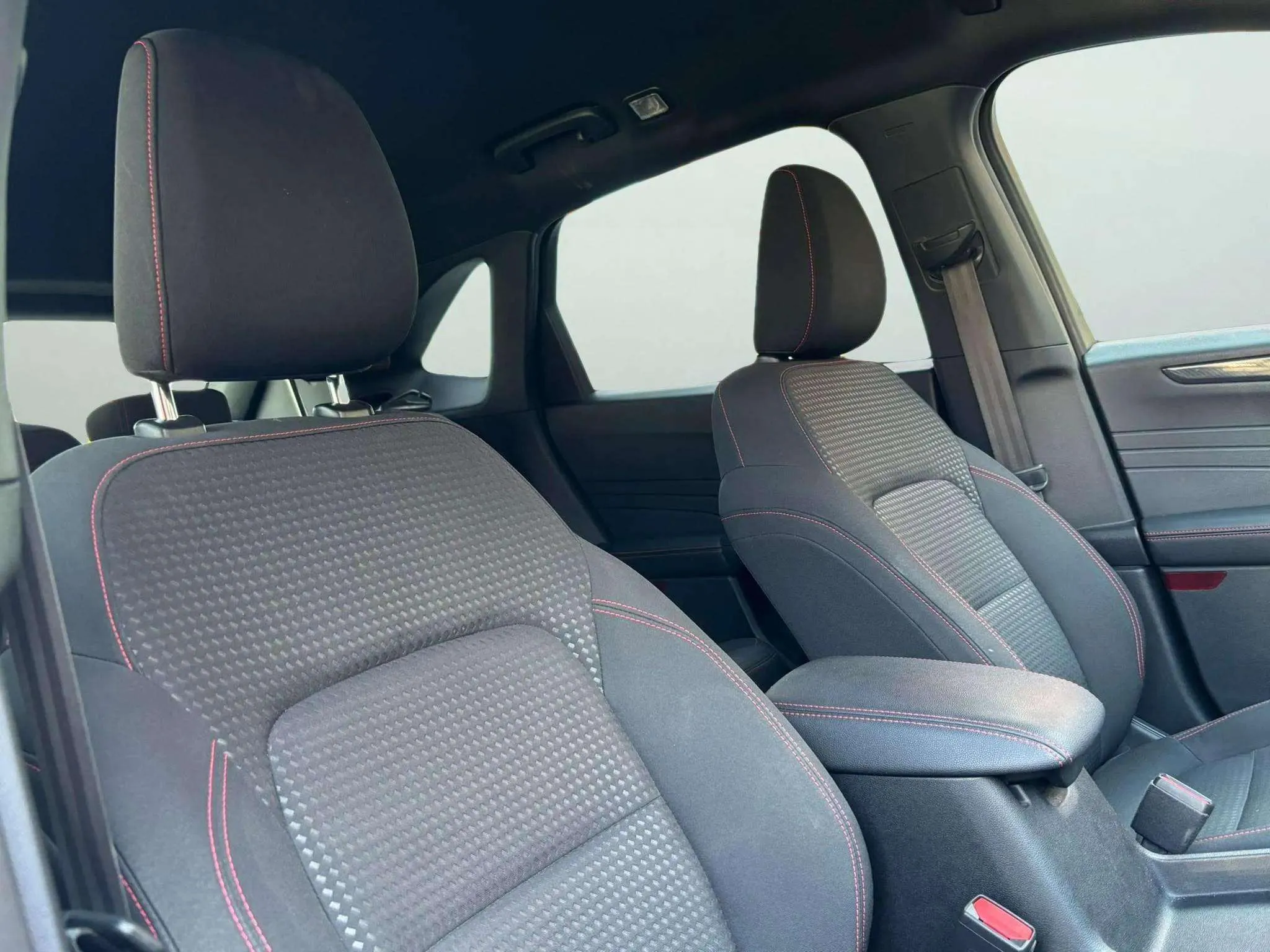 Ford Kuga ST-Line 2.5 Duratec PHEV - foto 16
