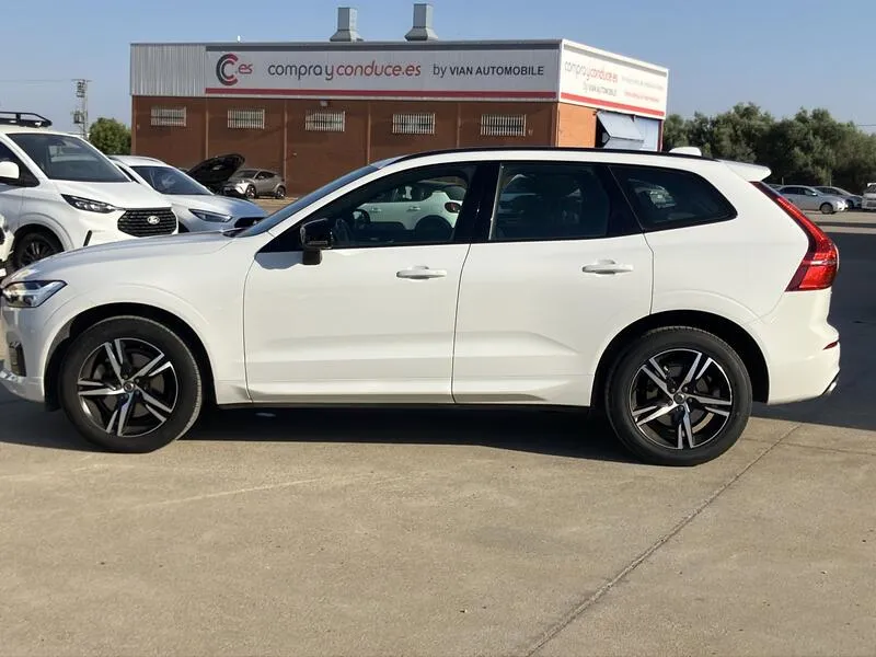 Volvo XC60 2.0 B4 G R-Design - foto 3
