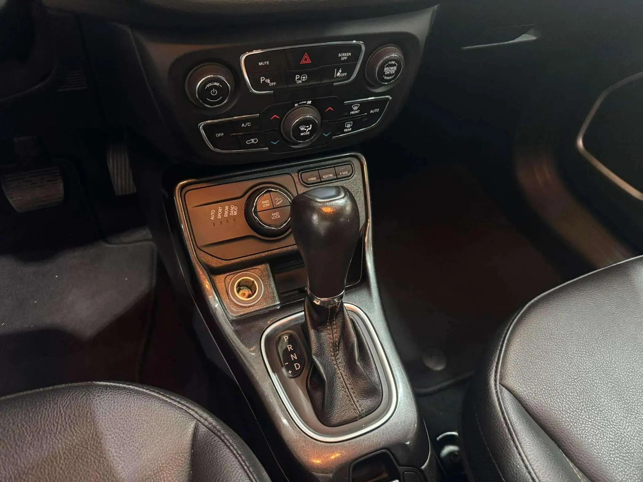 Jeep Compass 1.3 PHEV 80th AWD - foto 11
