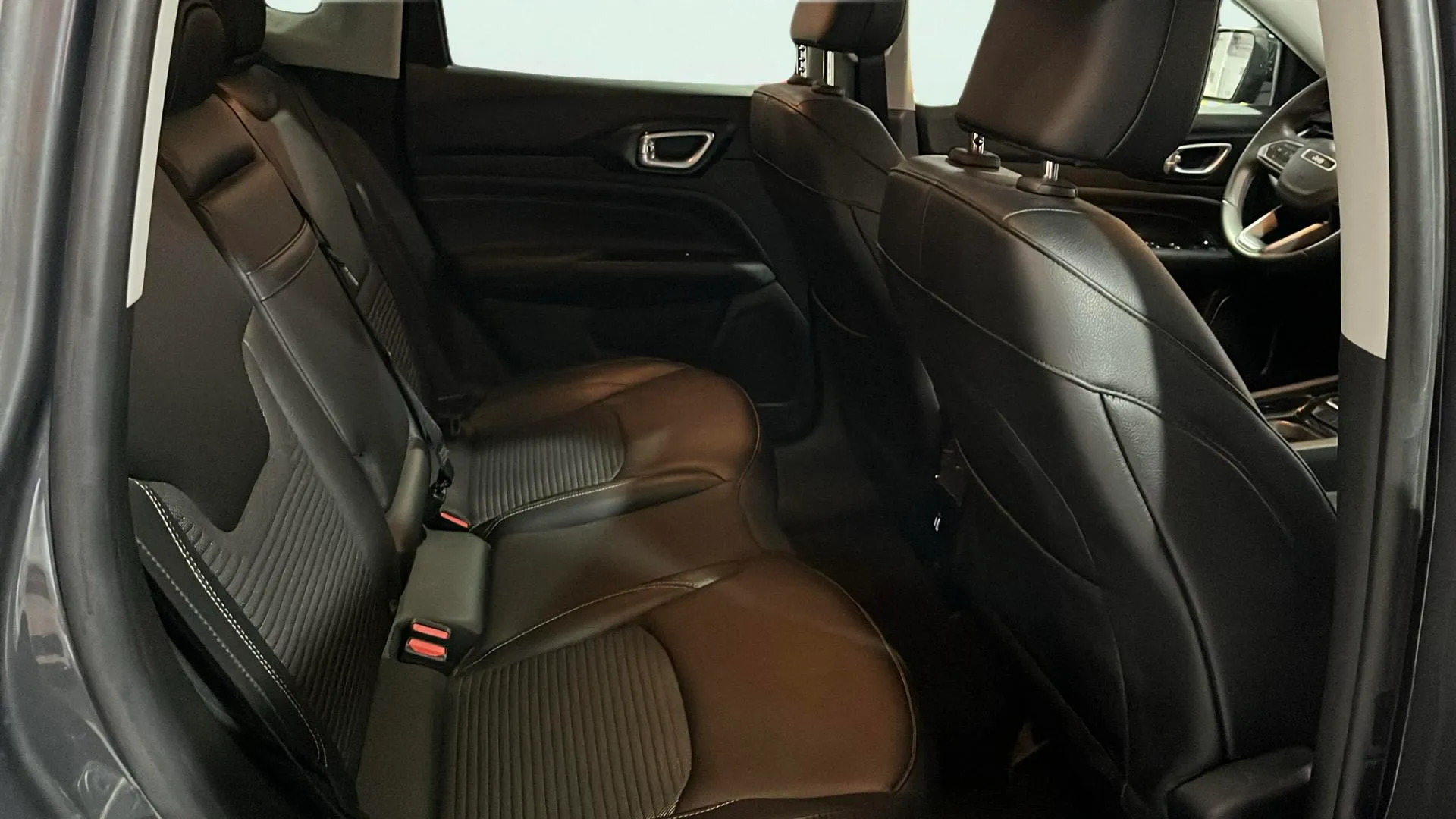 Jeep Compass 1.6 Mjet Limited FWD - foto 19