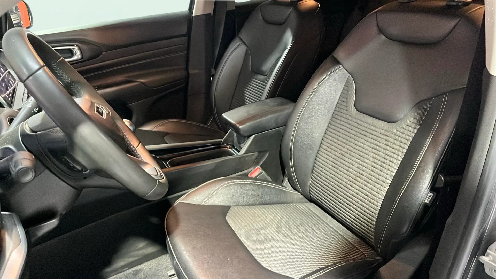 Jeep Compass 1.6 Mjet Limited FWD - foto 16