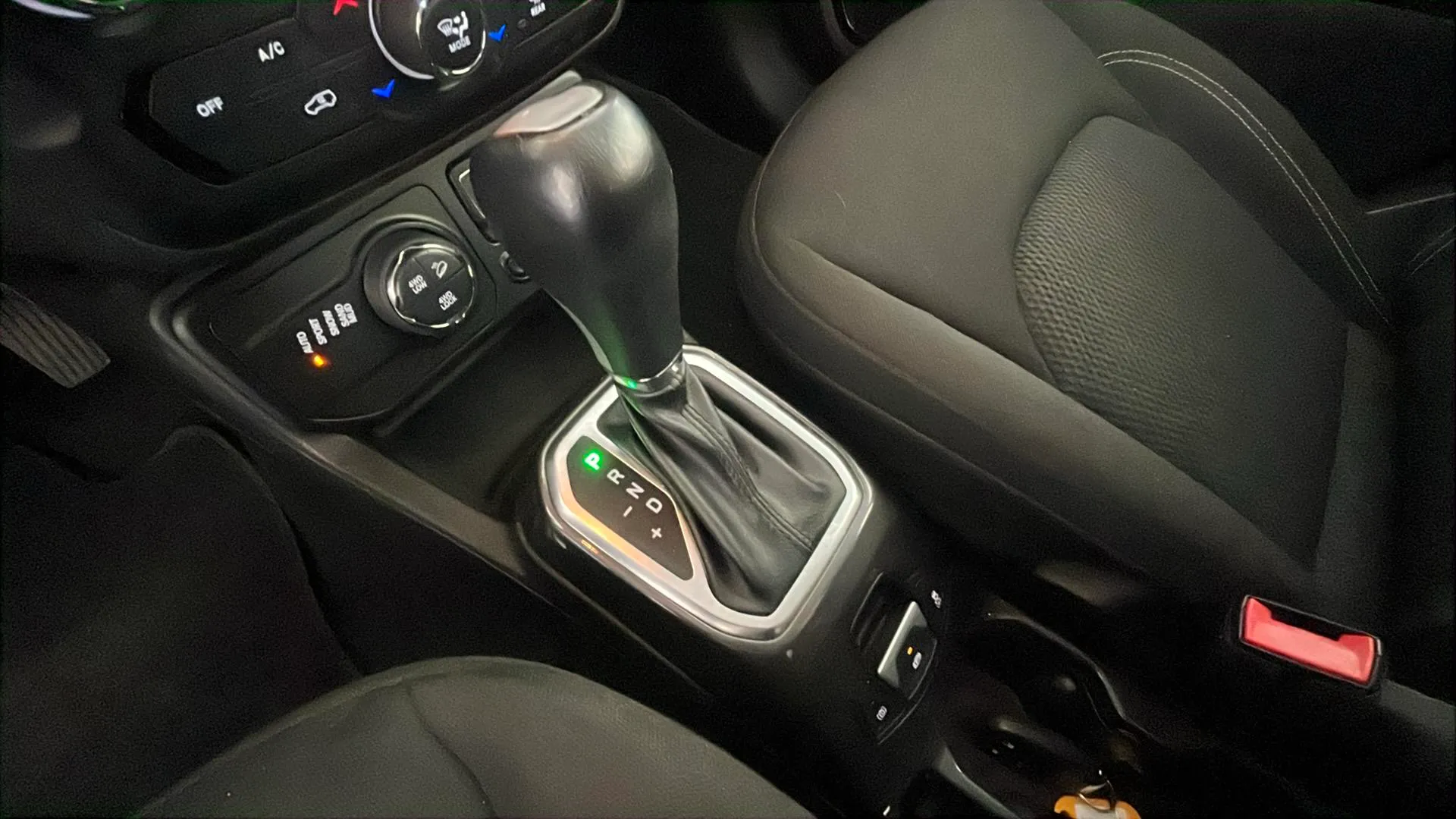 Jeep Renegade Limited 1.3 PHEV AWD - foto 31