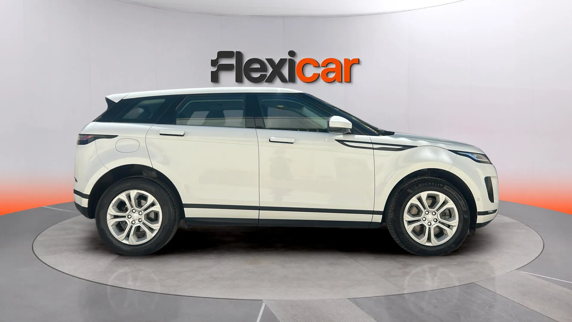 Land Rover Range Rover Evoque 2.0 D150 FWD - foto 3