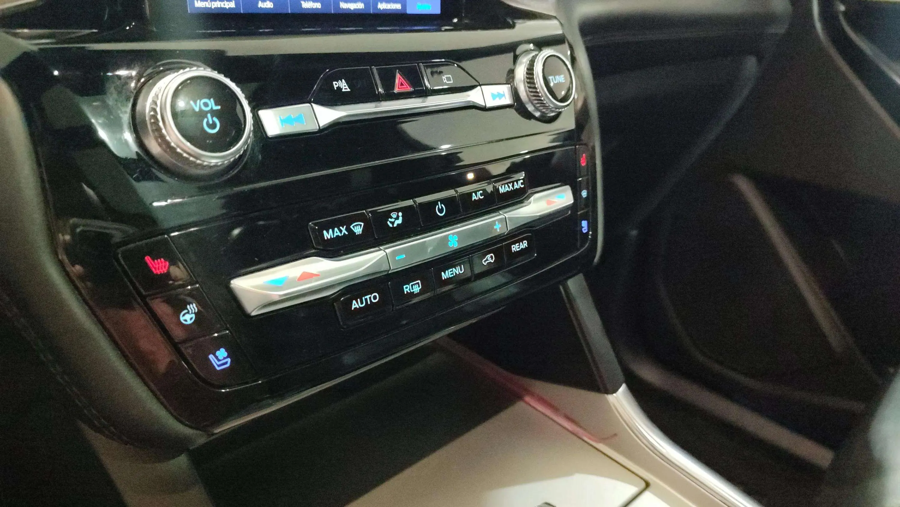 Ford Explorer 3.0 PHEV AWD Platinum - foto 16