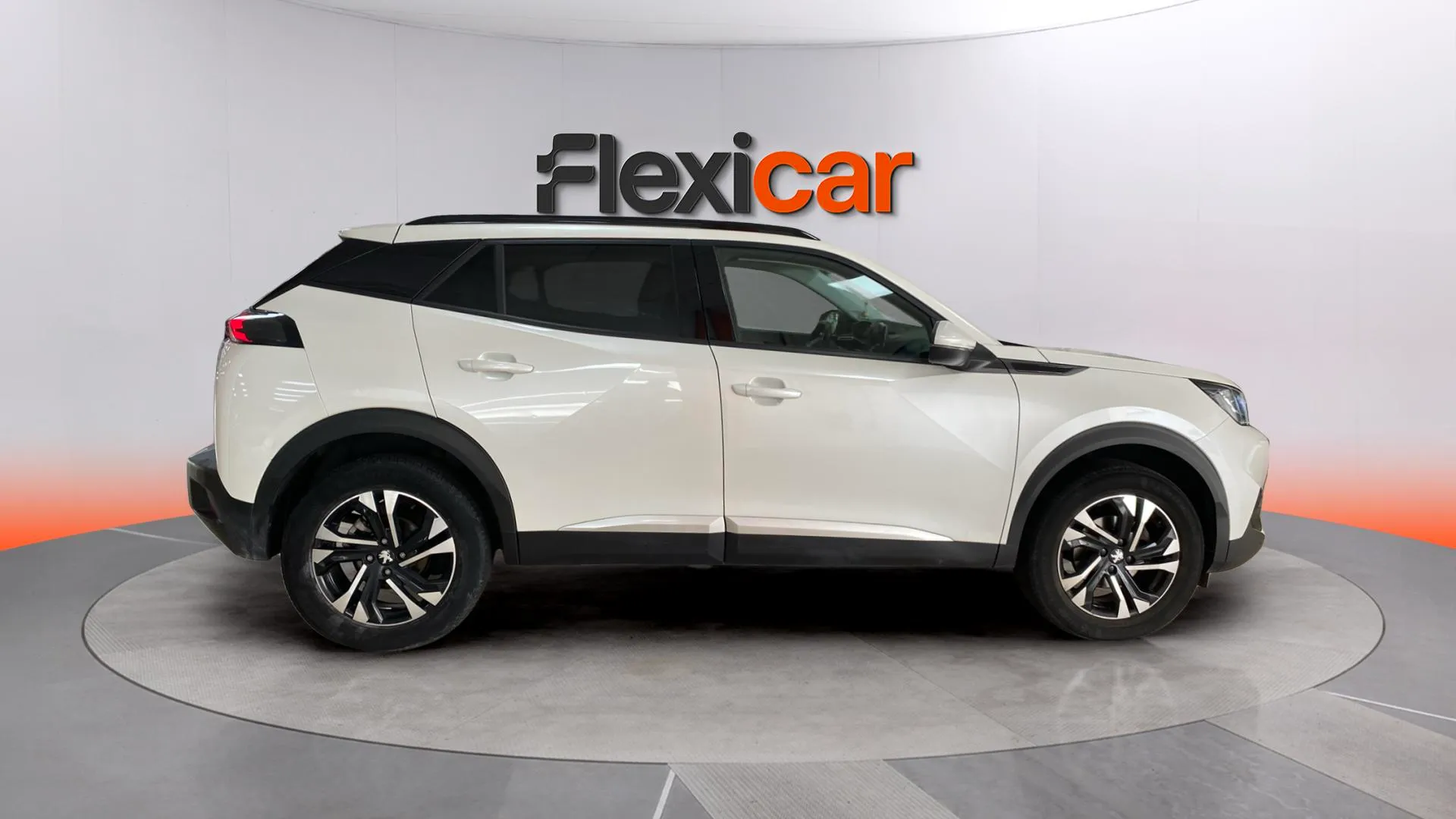 Peugeot 2008 Allure PureTech 100 BVM6 - foto 3