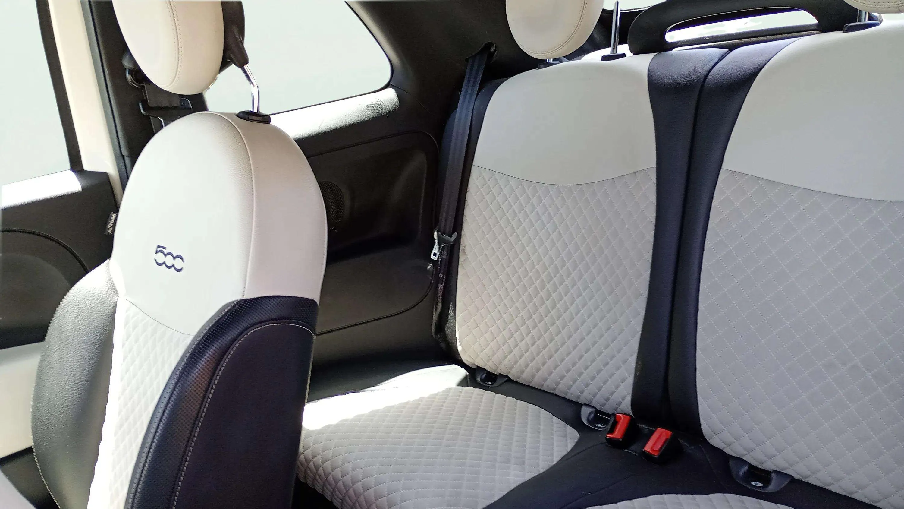 Fiat 500 Dolcevita 1.0 Hybrid - foto 12