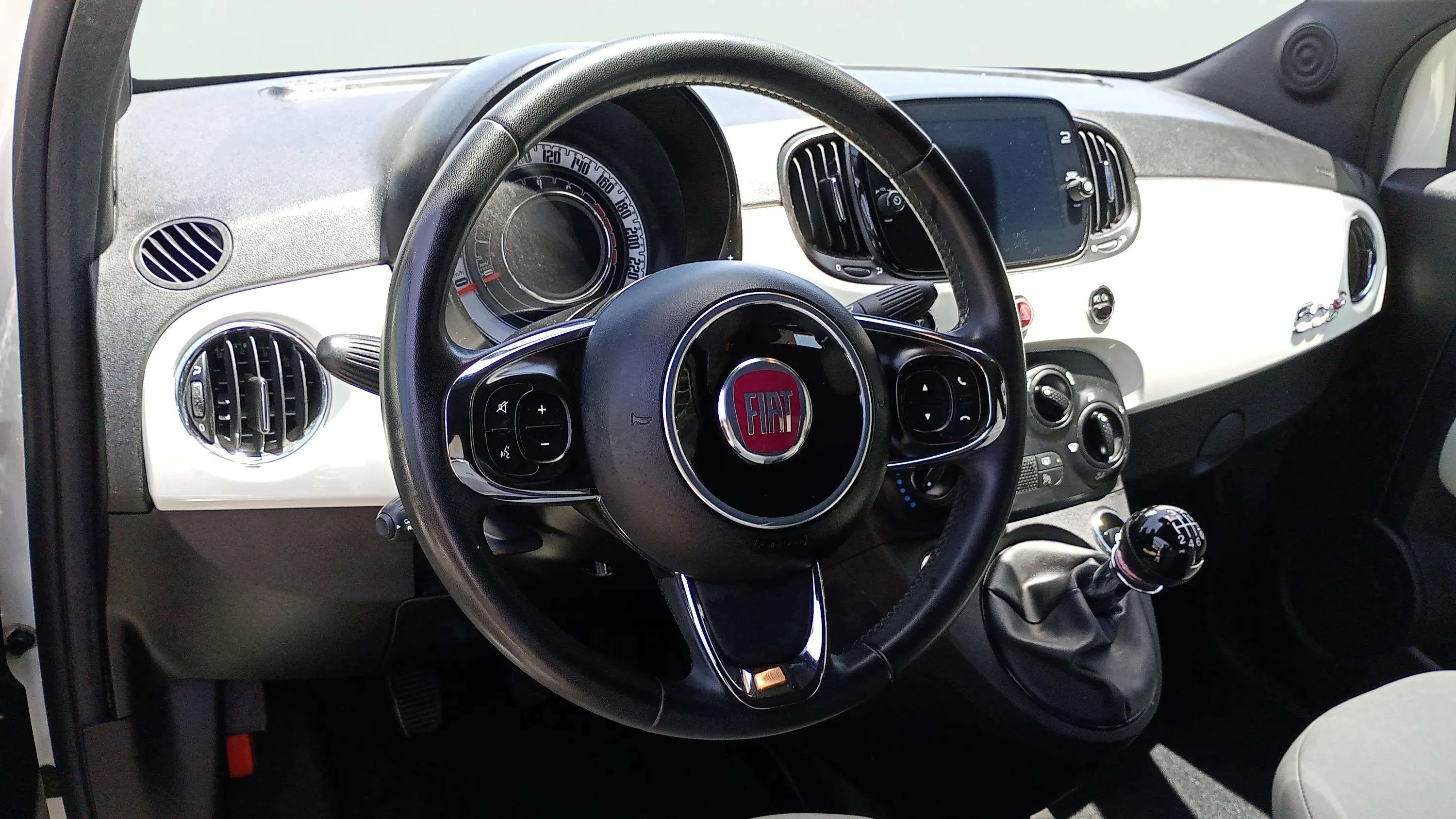 Fiat 500 Dolcevita 1.0 Hybrid - foto 9