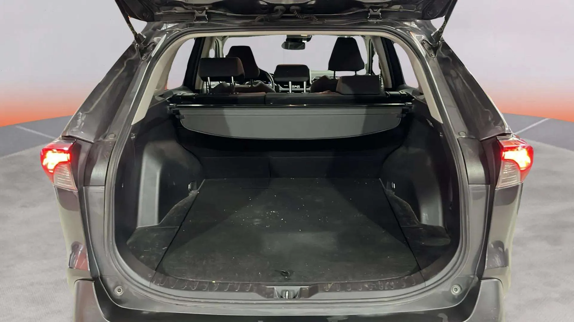 Toyota RAV4 2.5l 220H Advance - foto 26