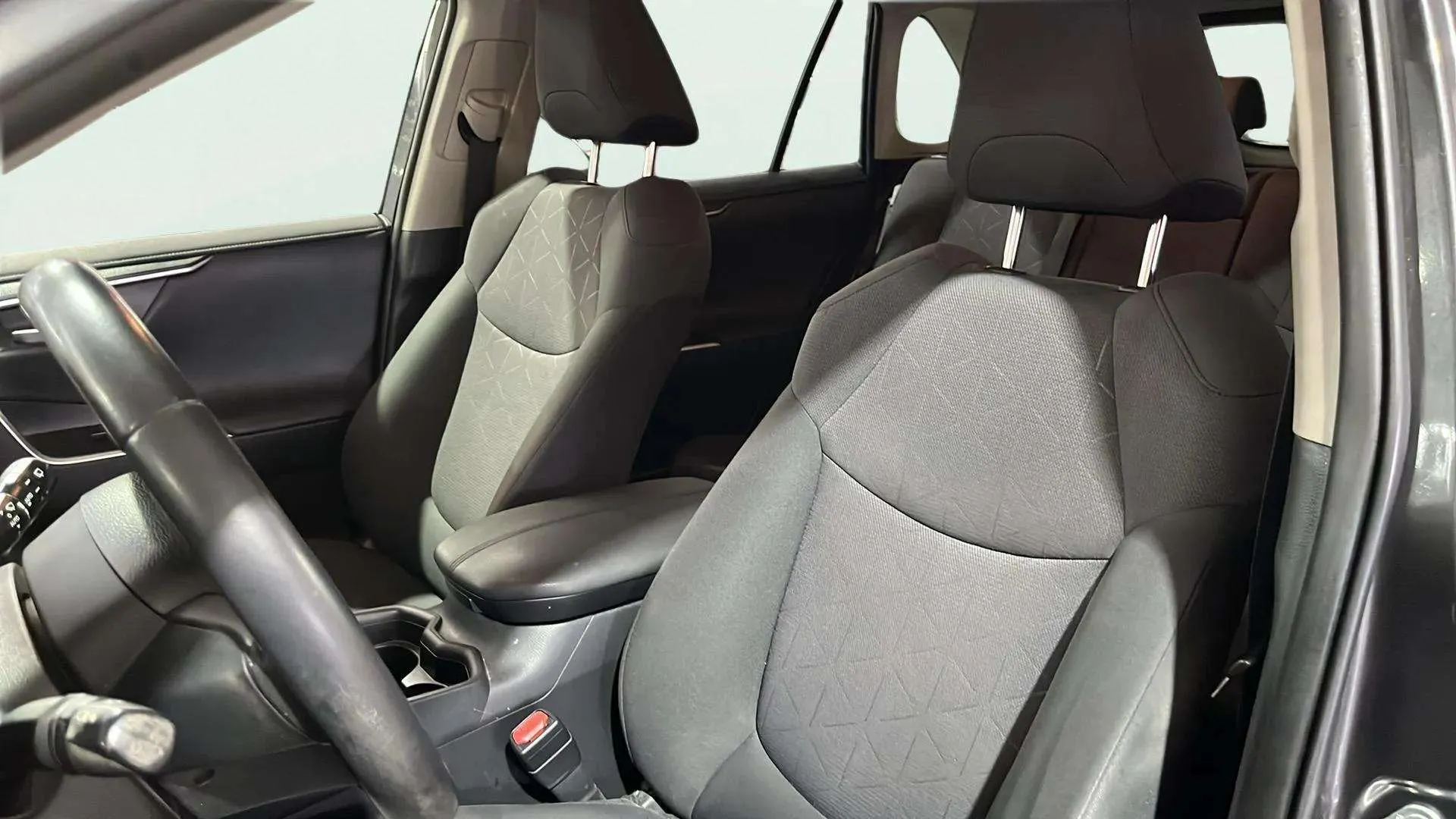 Toyota RAV4 2.5l 220H Advance - foto 16