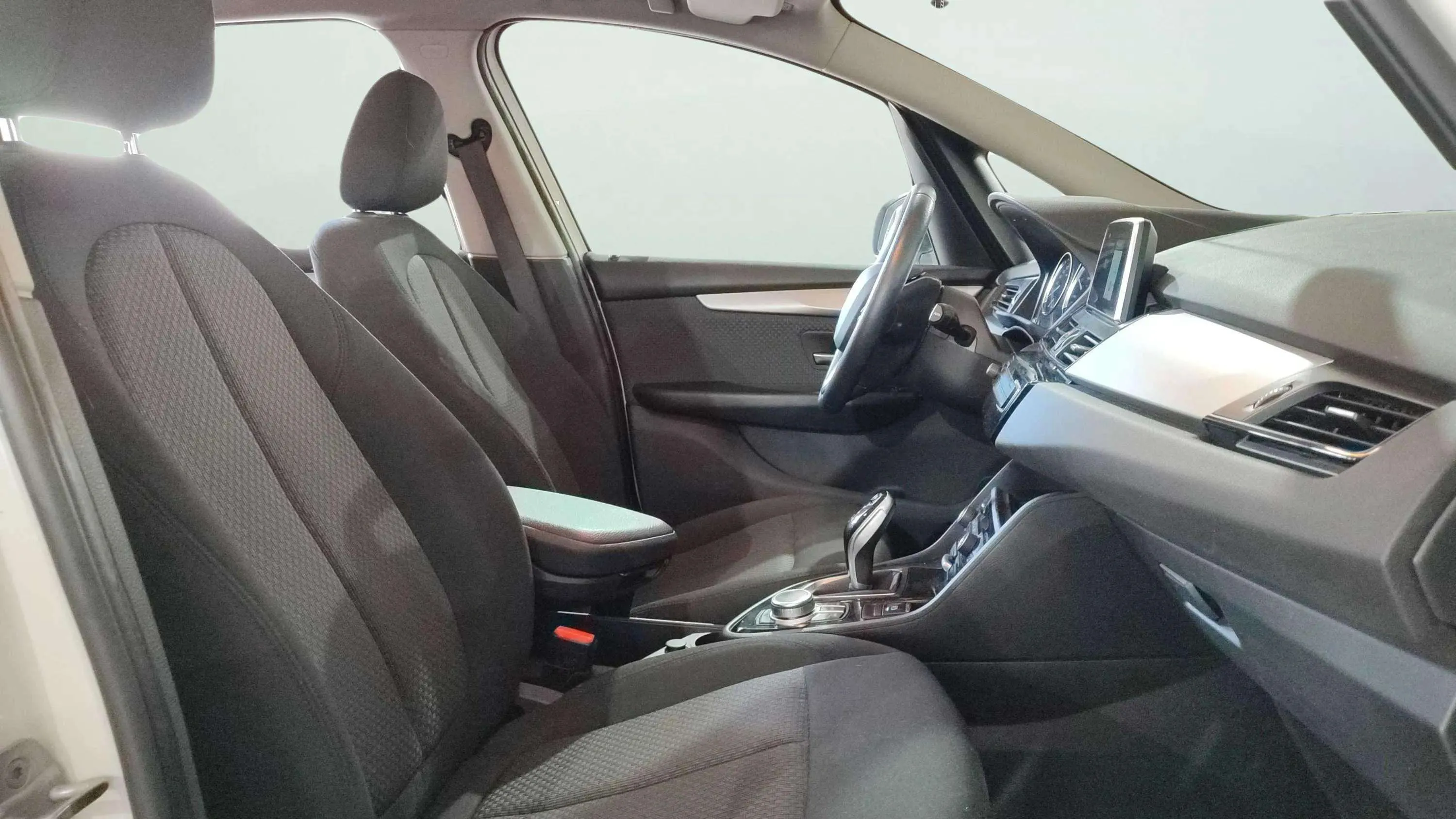 BMW Serie 2 Gran Tourer 216d - foto 17