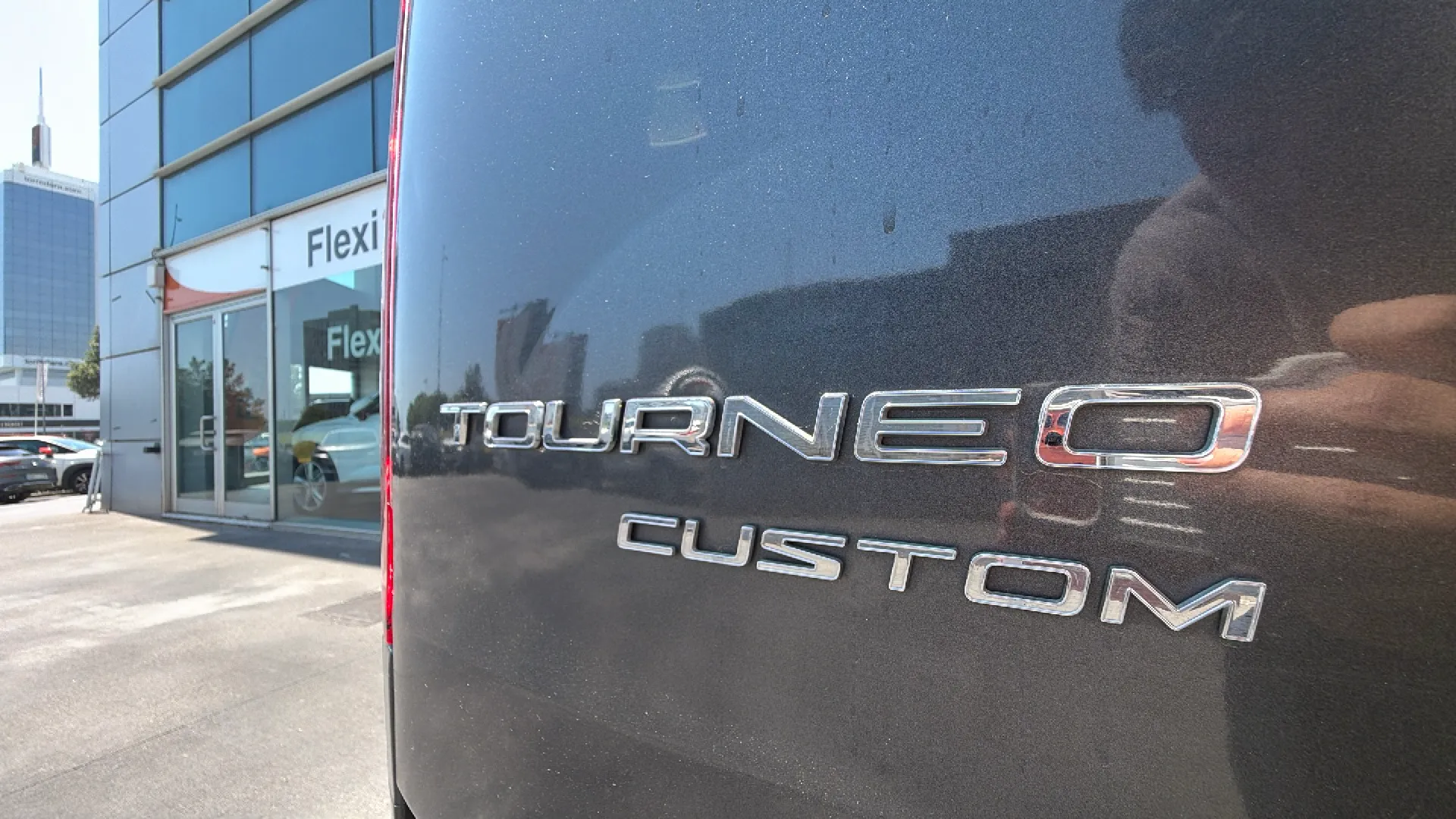 Ford Tourneo Custom 2.0 EcoBoost Hybr L2 Titanium - foto 43