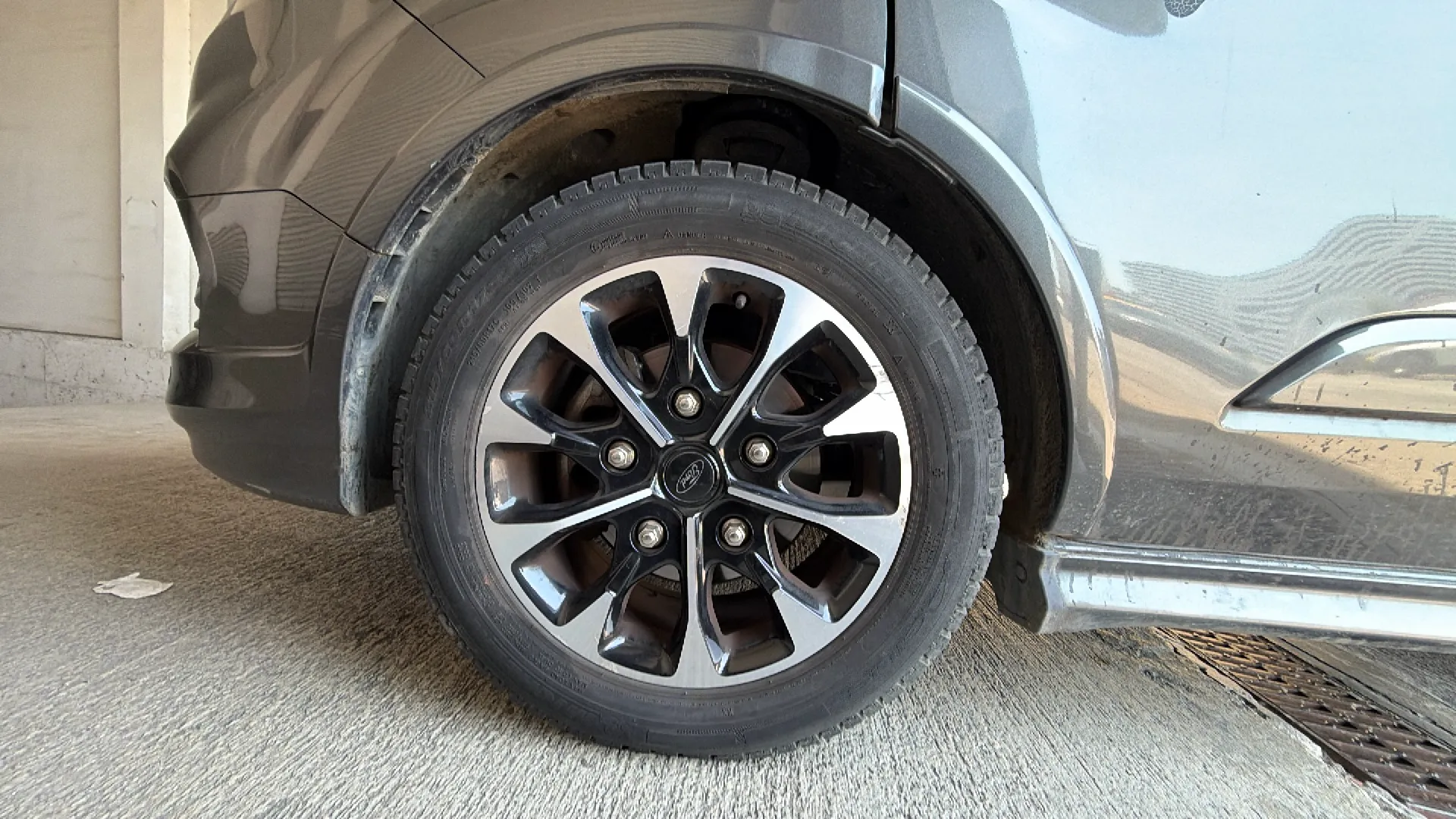 Ford Tourneo Custom 2.0 EcoBoost Hybr L2 Titanium - foto 39