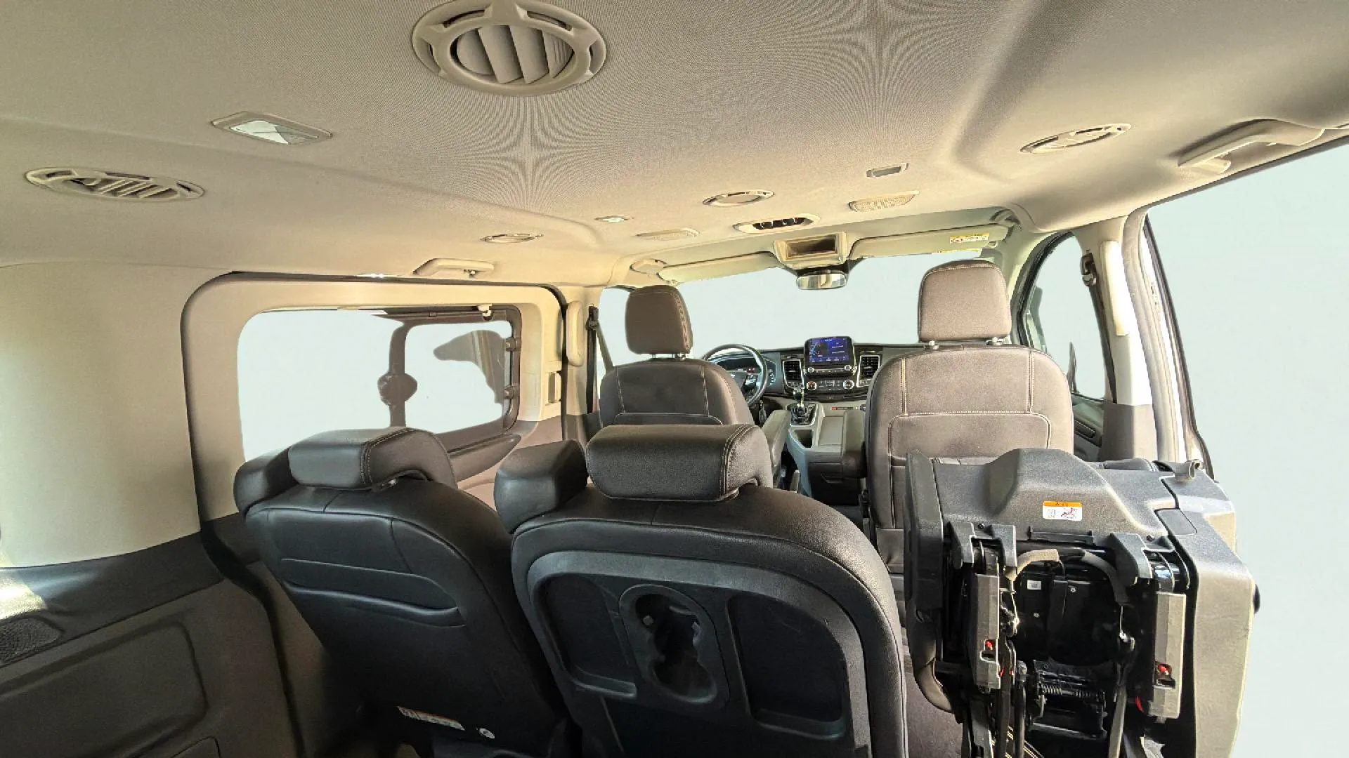 Ford Tourneo Custom 2.0 EcoBoost Hybr L2 Titanium - foto 18