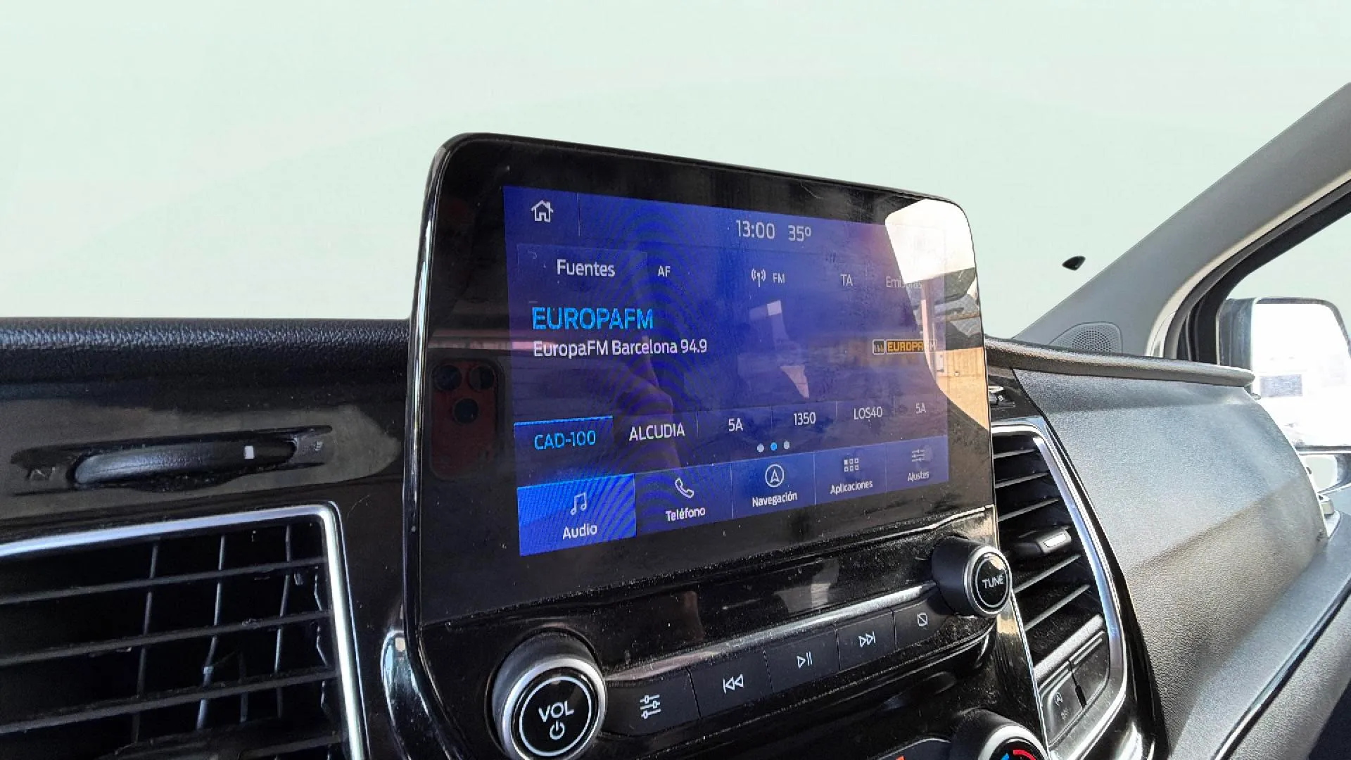 Ford Tourneo Custom 2.0 EcoBoost Hybr L2 Titanium - foto 21
