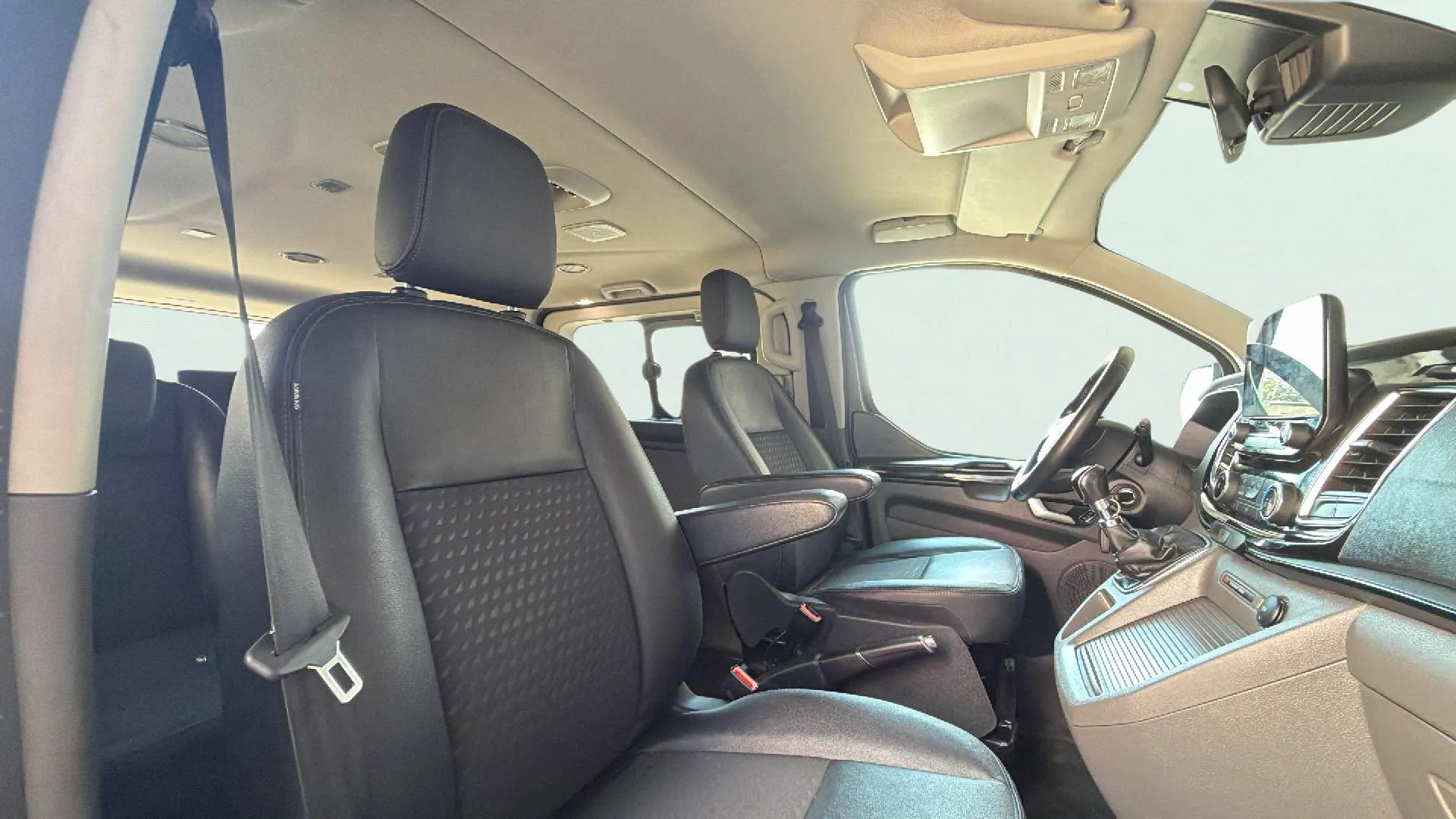 Ford Tourneo Custom 2.0 EcoBoost Hybr L2 Titanium - foto 26