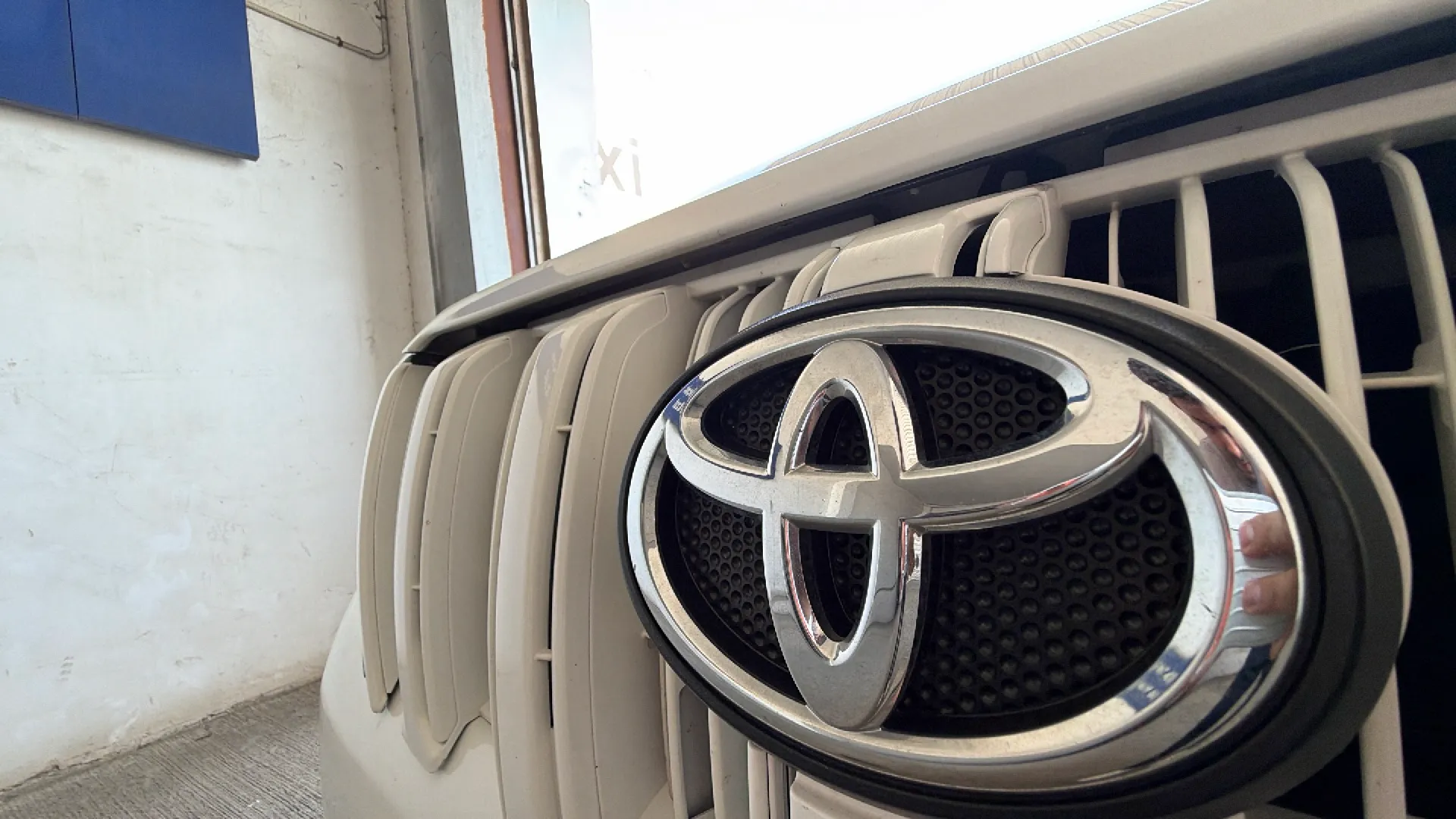 Toyota Land Cruiser 2.8 D-4D GX - foto 36