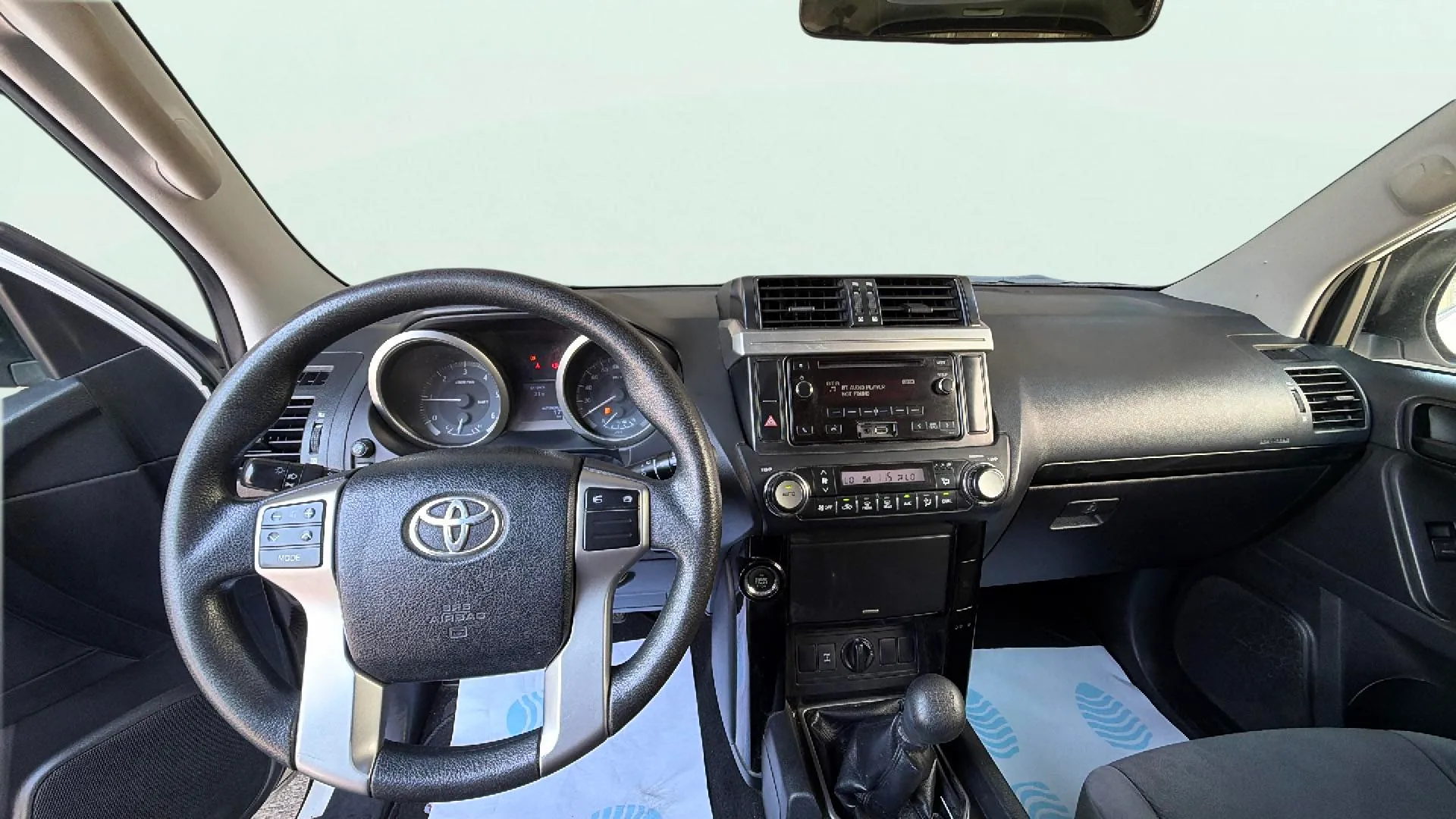 Toyota Land Cruiser 2.8 D-4D GX - foto 24