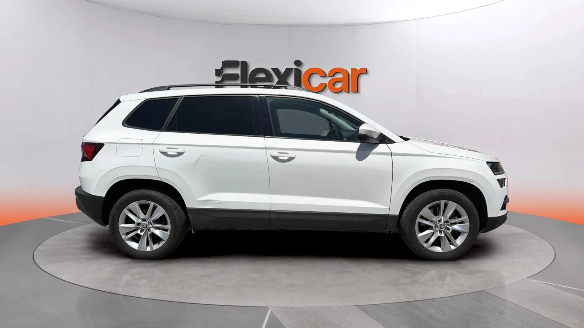 Škoda Karoq 1.0 TSI DSG Ambition - foto 8