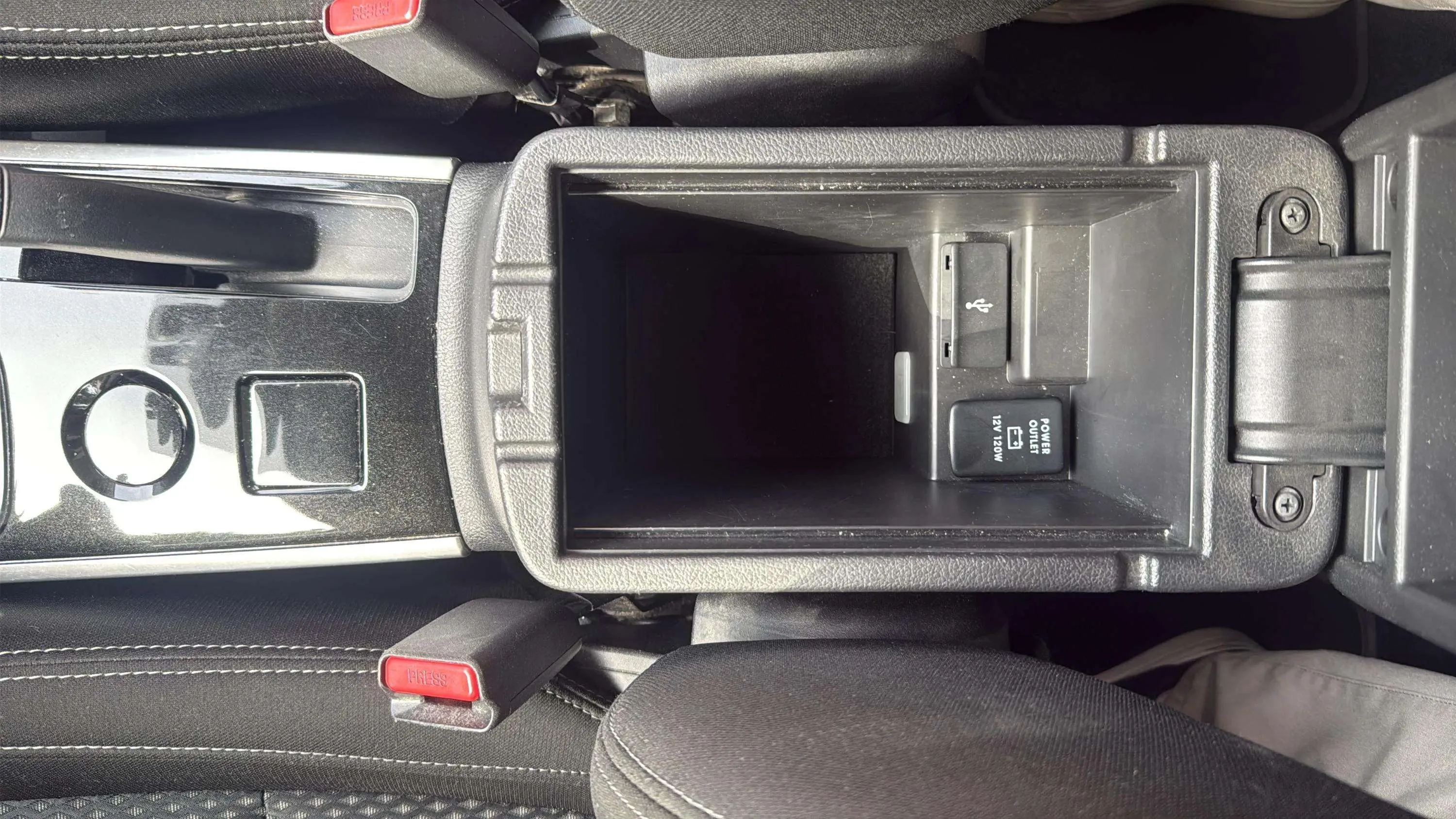 Mitsubishi Outlander 200 MPI Motion CVT 2WD 7 plazas - foto 27