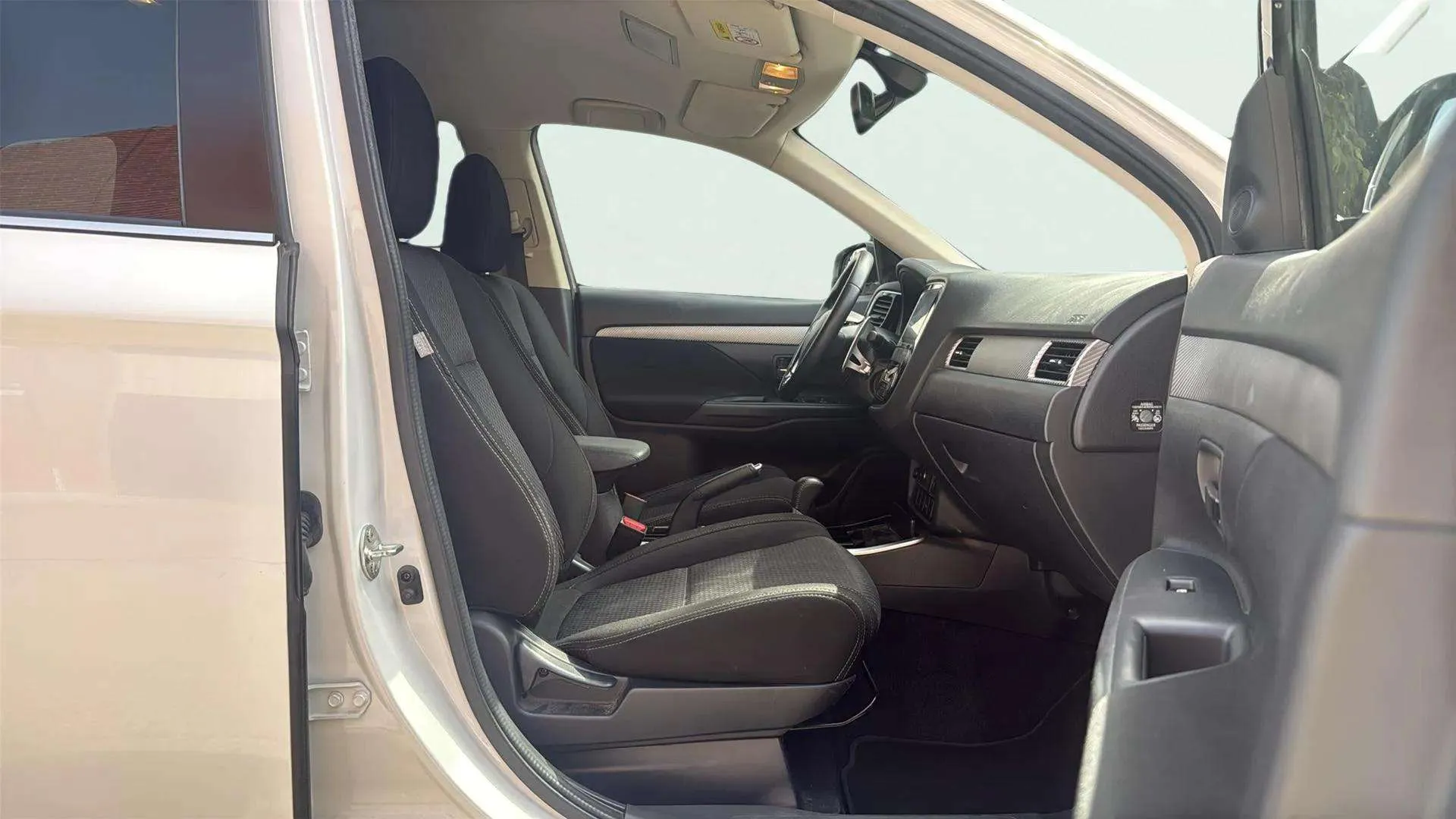Mitsubishi Outlander 200 MPI Motion CVT 2WD 7 plazas - foto 11