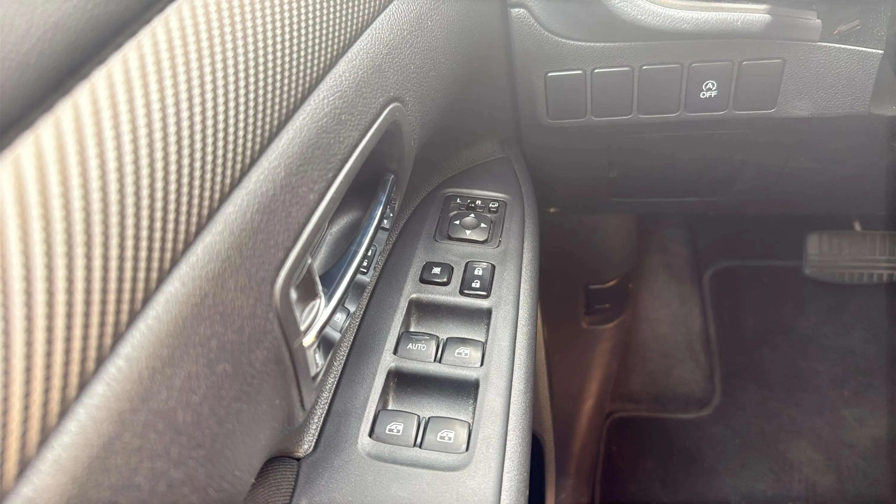 Mitsubishi Outlander 200 MPI Motion CVT 2WD 7 plazas - foto 17