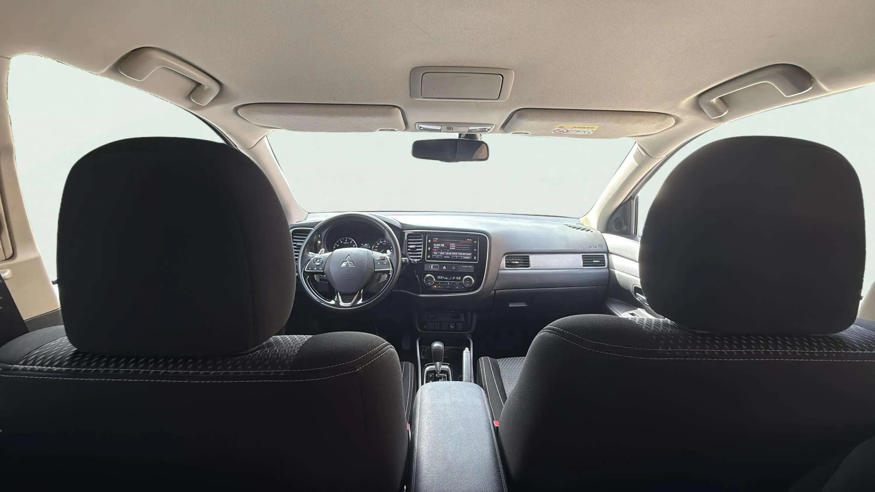 Mitsubishi Outlander 200 MPI Motion CVT 2WD 7 plazas - foto 13