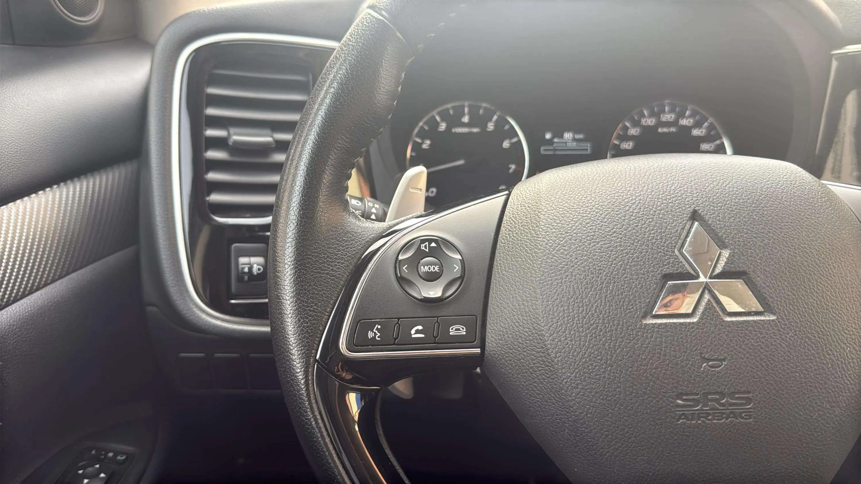 Mitsubishi Outlander 200 MPI Motion CVT 2WD 7 plazas - foto 19